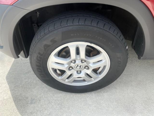 2003 Chianti Red Pearl /Saddle Honda CR-V EX 4WD NICE CLEAN SUNROOF (JHLRD78843C) with an 2.4L DOHC i-VTEC 16-Valve I4 Engine engine, Automatic transmission, located at 4701 North Dixie Hwy, Pompano Beach, FL, 33064, (954) 422-2889, 26.240938, -80.123474 - OUR WEBPAGE FLORIDACARS1.COM HAS OVER 100 PHOTOS AND FREE CARFAX LINK 2003 HONDA CR-V EX VIN: JHLRD78843C024323 J H L R D 7 8 8 4 3 C 0 2 4 3 2 3 4 DOOR WAGON/SPORT UTILITY 2.4L I4 F DOHC GASOLINE ALL WHEEL DRIVE Basic Features ABS Brakes AM/FM Stereo Air Conditioning Automatic Transmission Sunroof - Photo#19