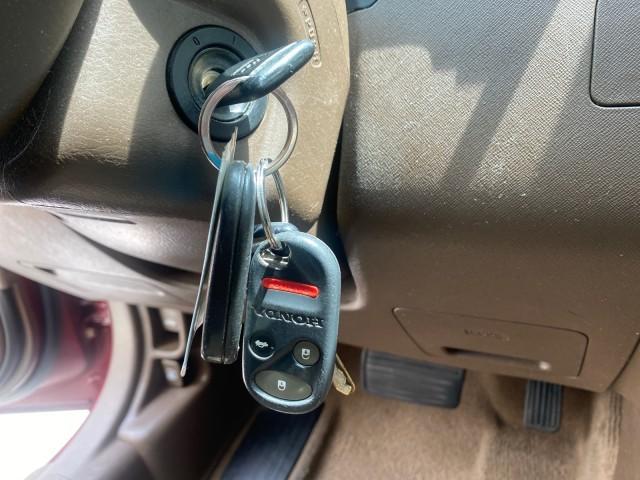 2003 Chianti Red Pearl /Saddle Honda CR-V EX 4WD NICE CLEAN SUNROOF (JHLRD78843C) with an 2.4L DOHC i-VTEC 16-Valve I4 Engine engine, Automatic transmission, located at 4701 North Dixie Hwy, Pompano Beach, FL, 33064, (954) 422-2889, 26.240938, -80.123474 - OUR WEBPAGE FLORIDACARS1.COM HAS OVER 100 PHOTOS AND FREE CARFAX LINK 2003 HONDA CR-V EX VIN: JHLRD78843C024323 J H L R D 7 8 8 4 3 C 0 2 4 3 2 3 4 DOOR WAGON/SPORT UTILITY 2.4L I4 F DOHC GASOLINE ALL WHEEL DRIVE Basic Features ABS Brakes AM/FM Stereo Air Conditioning Automatic Transmission Sunroof - Photo#45