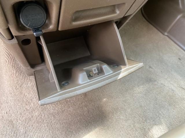 2003 Chianti Red Pearl /Saddle Honda CR-V EX 4WD NICE CLEAN SUNROOF (JHLRD78843C) with an 2.4L DOHC i-VTEC 16-Valve I4 Engine engine, Automatic transmission, located at 4701 North Dixie Hwy, Pompano Beach, FL, 33064, (954) 422-2889, 26.240938, -80.123474 - OUR WEBPAGE FLORIDACARS1.COM HAS OVER 100 PHOTOS AND FREE CARFAX LINK 2003 HONDA CR-V EX VIN: JHLRD78843C024323 J H L R D 7 8 8 4 3 C 0 2 4 3 2 3 4 DOOR WAGON/SPORT UTILITY 2.4L I4 F DOHC GASOLINE ALL WHEEL DRIVE Basic Features ABS Brakes AM/FM Stereo Air Conditioning Automatic Transmission Sunroof - Photo#52