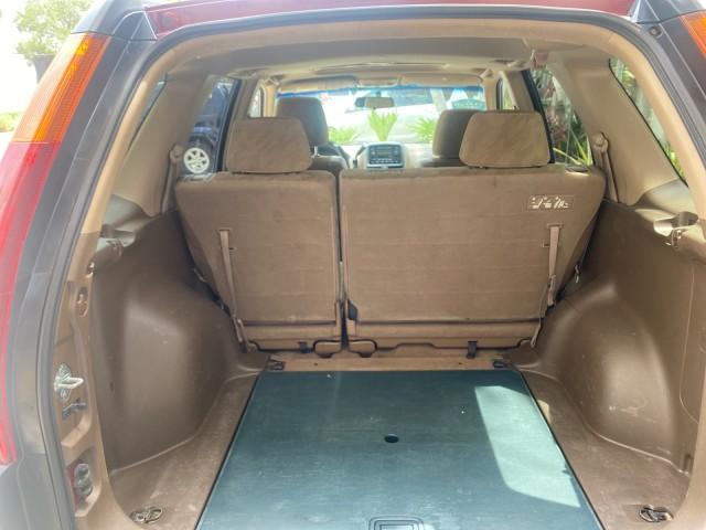 2003 Chianti Red Pearl /Saddle Honda CR-V EX 4WD NICE CLEAN SUNROOF (JHLRD78843C) with an 2.4L DOHC i-VTEC 16-Valve I4 Engine engine, Automatic transmission, located at 4701 North Dixie Hwy, Pompano Beach, FL, 33064, (954) 422-2889, 26.240938, -80.123474 - OUR WEBPAGE FLORIDACARS1.COM HAS OVER 100 PHOTOS AND FREE CARFAX LINK 2003 HONDA CR-V EX VIN: JHLRD78843C024323 J H L R D 7 8 8 4 3 C 0 2 4 3 2 3 4 DOOR WAGON/SPORT UTILITY 2.4L I4 F DOHC GASOLINE ALL WHEEL DRIVE Basic Features ABS Brakes AM/FM Stereo Air Conditioning Automatic Transmission Sunroof - Photo#87