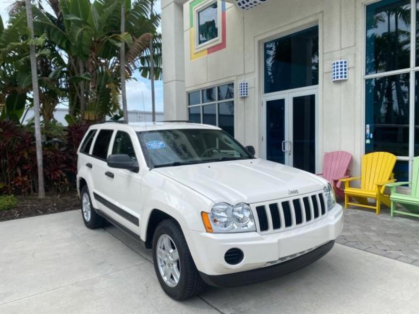 2005 Stone White /Medium Slate Gray Jeep Grand Cherokee Laredo LOW MILES 61,347 (1J4GS48K85C) with an 3.7L V6 Power Tech Engine engine, Automatic transmission, located at 4701 North Dixie Hwy, Pompano Beach, FL, 33064, (954) 422-2889, 26.240938, -80.123474 - OUR WEBPAGE FLORIDACARS1.COM HAS OVER 100 PHOTOS AND FREE CARFAX LINK 2005 JEEP GRAND CHEROKEE LAREDO VIN: 1J4GS48K85C634226 1 J 4 G S 4 8 K 8 5 C 6 3 4 2 2 6 4 DOOR WAGON/SPORT UTILITY 3.7L V6 F GASOLINE REAR WHEEL DRIVE Features ABS Brakes Air Conditioning Alloy Wheels AM/FM Stereo Automatic Trans - Photo#1