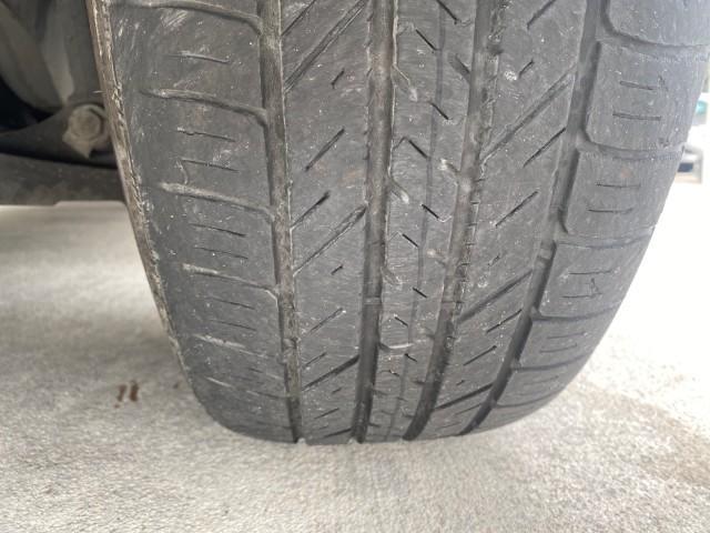 2005 Stone White /Medium Slate Gray Jeep Grand Cherokee Laredo LOW MILES 61,351 (1J4GS48K85C) with an 3.7L V6 Power Tech Engine engine, Automatic transmission, located at 4701 North Dixie Hwy, Pompano Beach, FL, 33064, (954) 422-2889, 26.240938, -80.123474 - OUR WEBPAGE FLORIDACARS1.COM HAS OVER 100 PHOTOS AND FREE CARFAX LINK 2005 JEEP GRAND CHEROKEE LAREDO VIN: 1J4GS48K85C634226 1 J 4 G S 4 8 K 8 5 C 6 3 4 2 2 6 4 DOOR WAGON/SPORT UTILITY 3.7L V6 F GASOLINE REAR WHEEL DRIVE Features ABS Brakes Air Conditioning Alloy Wheels AM/FM Stereo Automatic Trans - Photo#20