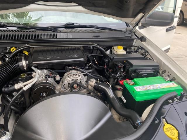 2005 Stone White /Medium Slate Gray Jeep Grand Cherokee Laredo LOW MILES 61,351 (1J4GS48K85C) with an 3.7L V6 Power Tech Engine engine, Automatic transmission, located at 4701 North Dixie Hwy, Pompano Beach, FL, 33064, (954) 422-2889, 26.240938, -80.123474 - OUR WEBPAGE FLORIDACARS1.COM HAS OVER 100 PHOTOS AND FREE CARFAX LINK 2005 JEEP GRAND CHEROKEE LAREDO VIN: 1J4GS48K85C634226 1 J 4 G S 4 8 K 8 5 C 6 3 4 2 2 6 4 DOOR WAGON/SPORT UTILITY 3.7L V6 F GASOLINE REAR WHEEL DRIVE Features ABS Brakes Air Conditioning Alloy Wheels AM/FM Stereo Automatic Trans - Photo#26