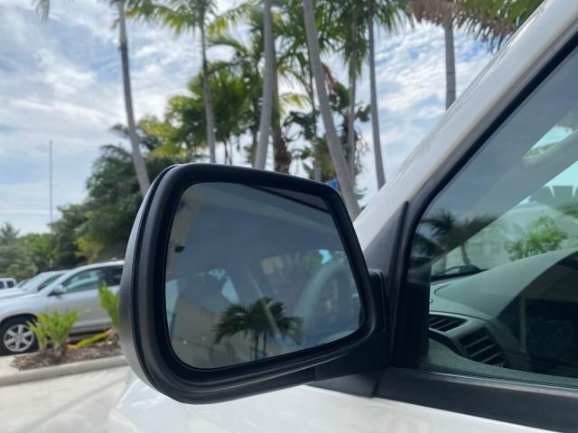 2005 Stone White /Medium Slate Gray Jeep Grand Cherokee Laredo LOW MILES 61,351 (1J4GS48K85C) with an 3.7L V6 Power Tech Engine engine, Automatic transmission, located at 4701 North Dixie Hwy, Pompano Beach, FL, 33064, (954) 422-2889, 26.240938, -80.123474 - OUR WEBPAGE FLORIDACARS1.COM HAS OVER 100 PHOTOS AND FREE CARFAX LINK 2005 JEEP GRAND CHEROKEE LAREDO VIN: 1J4GS48K85C634226 1 J 4 G S 4 8 K 8 5 C 6 3 4 2 2 6 4 DOOR WAGON/SPORT UTILITY 3.7L V6 F GASOLINE REAR WHEEL DRIVE Features ABS Brakes Air Conditioning Alloy Wheels AM/FM Stereo Automatic Trans - Photo#29