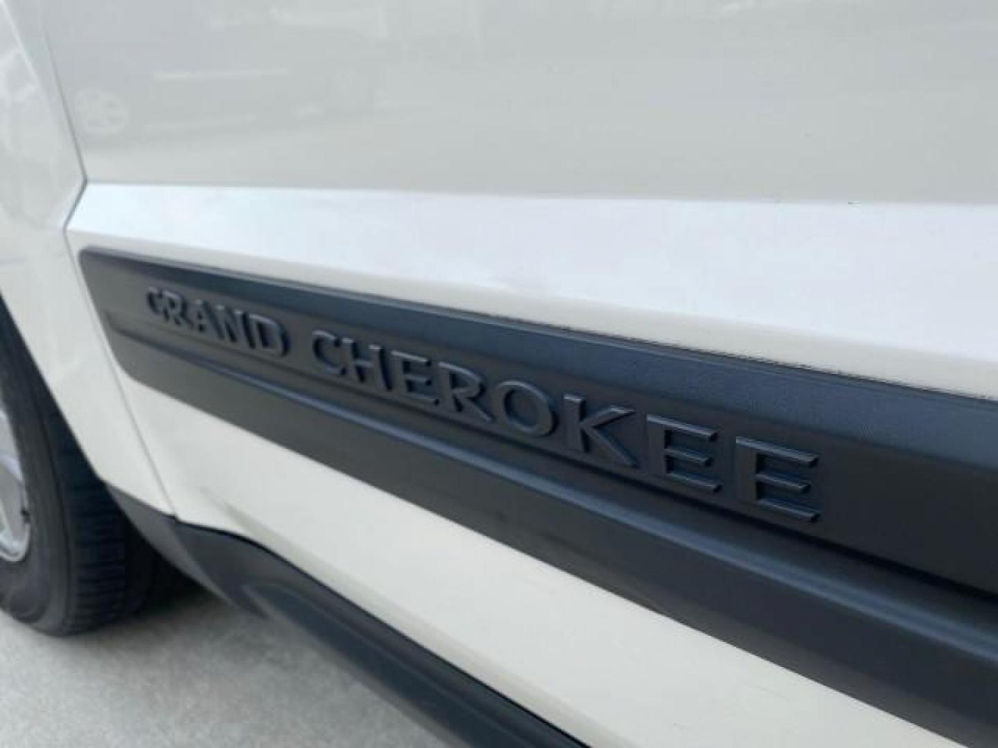 2005 Stone White /Medium Slate Gray Jeep Grand Cherokee Laredo LOW MILES 61,347 (1J4GS48K85C) with an 3.7L V6 Power Tech Engine engine, Automatic transmission, located at 4701 North Dixie Hwy, Pompano Beach, FL, 33064, (954) 422-2889, 26.240938, -80.123474 - OUR WEBPAGE FLORIDACARS1.COM HAS OVER 100 PHOTOS AND FREE CARFAX LINK 2005 JEEP GRAND CHEROKEE LAREDO VIN: 1J4GS48K85C634226 1 J 4 G S 4 8 K 8 5 C 6 3 4 2 2 6 4 DOOR WAGON/SPORT UTILITY 3.7L V6 F GASOLINE REAR WHEEL DRIVE Features ABS Brakes Air Conditioning Alloy Wheels AM/FM Stereo Automatic Trans - Photo#31