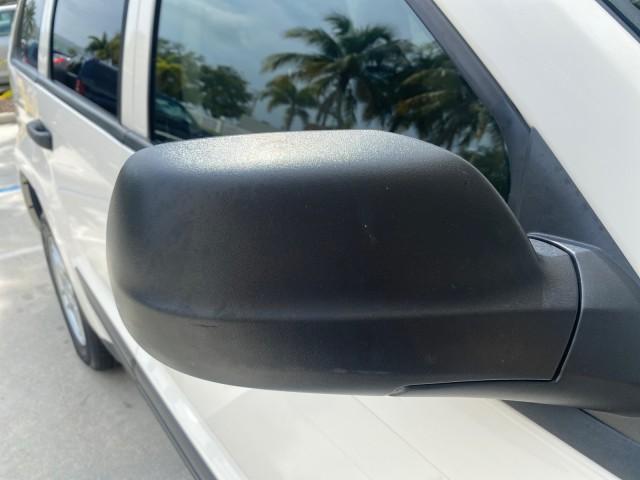 2005 Stone White /Medium Slate Gray Jeep Grand Cherokee Laredo LOW MILES 61,351 (1J4GS48K85C) with an 3.7L V6 Power Tech Engine engine, Automatic transmission, located at 4701 North Dixie Hwy, Pompano Beach, FL, 33064, (954) 422-2889, 26.240938, -80.123474 - OUR WEBPAGE FLORIDACARS1.COM HAS OVER 100 PHOTOS AND FREE CARFAX LINK 2005 JEEP GRAND CHEROKEE LAREDO VIN: 1J4GS48K85C634226 1 J 4 G S 4 8 K 8 5 C 6 3 4 2 2 6 4 DOOR WAGON/SPORT UTILITY 3.7L V6 F GASOLINE REAR WHEEL DRIVE Features ABS Brakes Air Conditioning Alloy Wheels AM/FM Stereo Automatic Trans - Photo#94