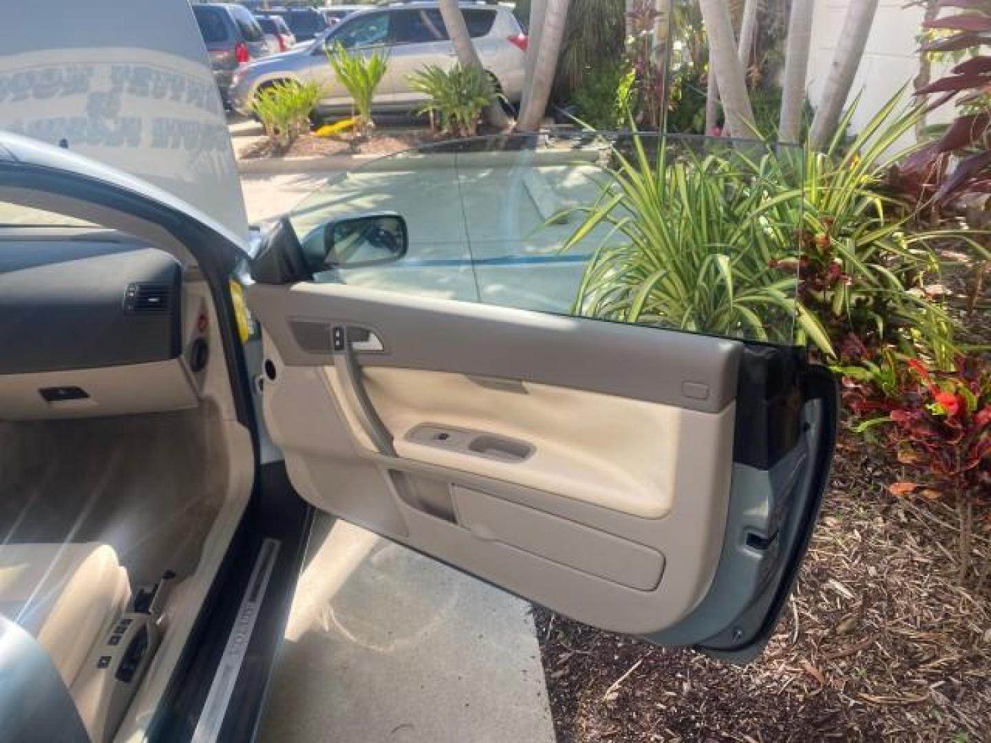 2006 Celestial Blue Metallic /Calcite Cream Volvo C70 LOW MILES 16,982 CONV (YV1MC68276J) with an 2.5L DOHC Turbocharged I5 Engine engine, Automatic transmission, located at 4701 North Dixie Hwy, Pompano Beach, FL, 33064, (954) 422-2889, 26.240938, -80.123474 - OUR WEBPAGE FLORIDACARS1.COM HAS OVER 100 PHOTOS AND FREE CARFAX LINK 2006 VOLVO C70 T5 ORIGINAL PRICE NEW : $41,510 VIN: YV1MC68276J006425 Y V 1 M C 6 8 2 7 6 J 0 0 6 4 2 5 CONVERTIBLE 2.5L I5 F GASOLINE FRONT WHEEL DRIVE Features ABS Brakes Air Conditioning Alloy Wheels AM/FM Stereo Automatic Tran - Photo#11