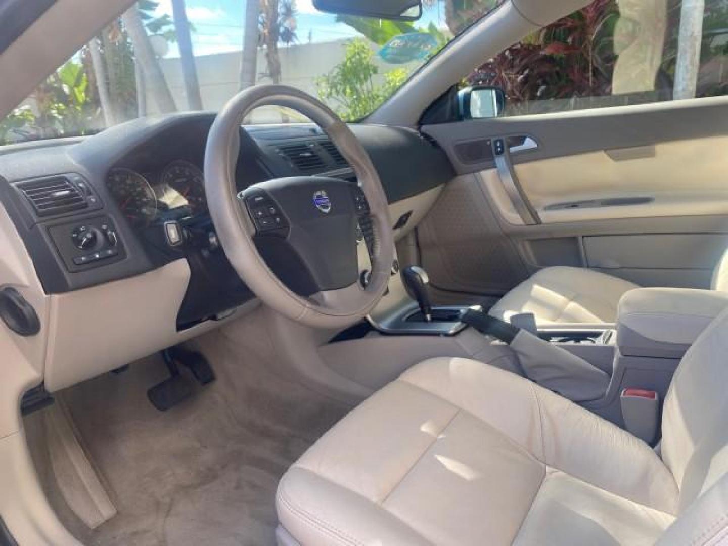 2006 Celestial Blue Metallic /Calcite Cream Volvo C70 LOW MILES 16,982 CONV (YV1MC68276J) with an 2.5L DOHC Turbocharged I5 Engine engine, Automatic transmission, located at 4701 North Dixie Hwy, Pompano Beach, FL, 33064, (954) 422-2889, 26.240938, -80.123474 - OUR WEBPAGE FLORIDACARS1.COM HAS OVER 100 PHOTOS AND FREE CARFAX LINK 2006 VOLVO C70 T5 ORIGINAL PRICE NEW : $41,510 VIN: YV1MC68276J006425 Y V 1 M C 6 8 2 7 6 J 0 0 6 4 2 5 CONVERTIBLE 2.5L I5 F GASOLINE FRONT WHEEL DRIVE Features ABS Brakes Air Conditioning Alloy Wheels AM/FM Stereo Automatic Tran - Photo#38