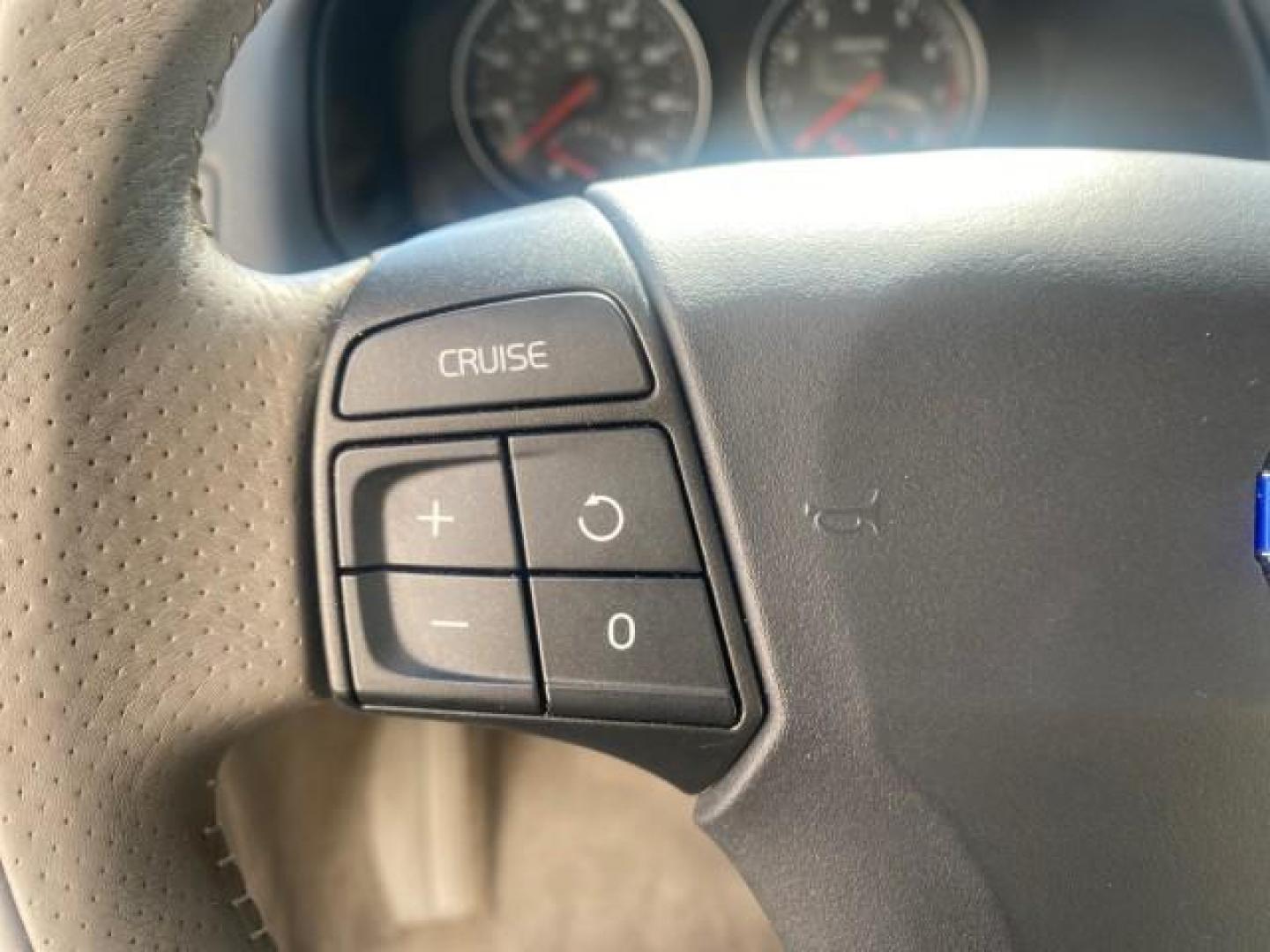 2006 Celestial Blue Metallic /Calcite Cream Volvo C70 LOW MILES 16,982 CONV (YV1MC68276J) with an 2.5L DOHC Turbocharged I5 Engine engine, Automatic transmission, located at 4701 North Dixie Hwy, Pompano Beach, FL, 33064, (954) 422-2889, 26.240938, -80.123474 - OUR WEBPAGE FLORIDACARS1.COM HAS OVER 100 PHOTOS AND FREE CARFAX LINK 2006 VOLVO C70 T5 ORIGINAL PRICE NEW : $41,510 VIN: YV1MC68276J006425 Y V 1 M C 6 8 2 7 6 J 0 0 6 4 2 5 CONVERTIBLE 2.5L I5 F GASOLINE FRONT WHEEL DRIVE Features ABS Brakes Air Conditioning Alloy Wheels AM/FM Stereo Automatic Tran - Photo#40