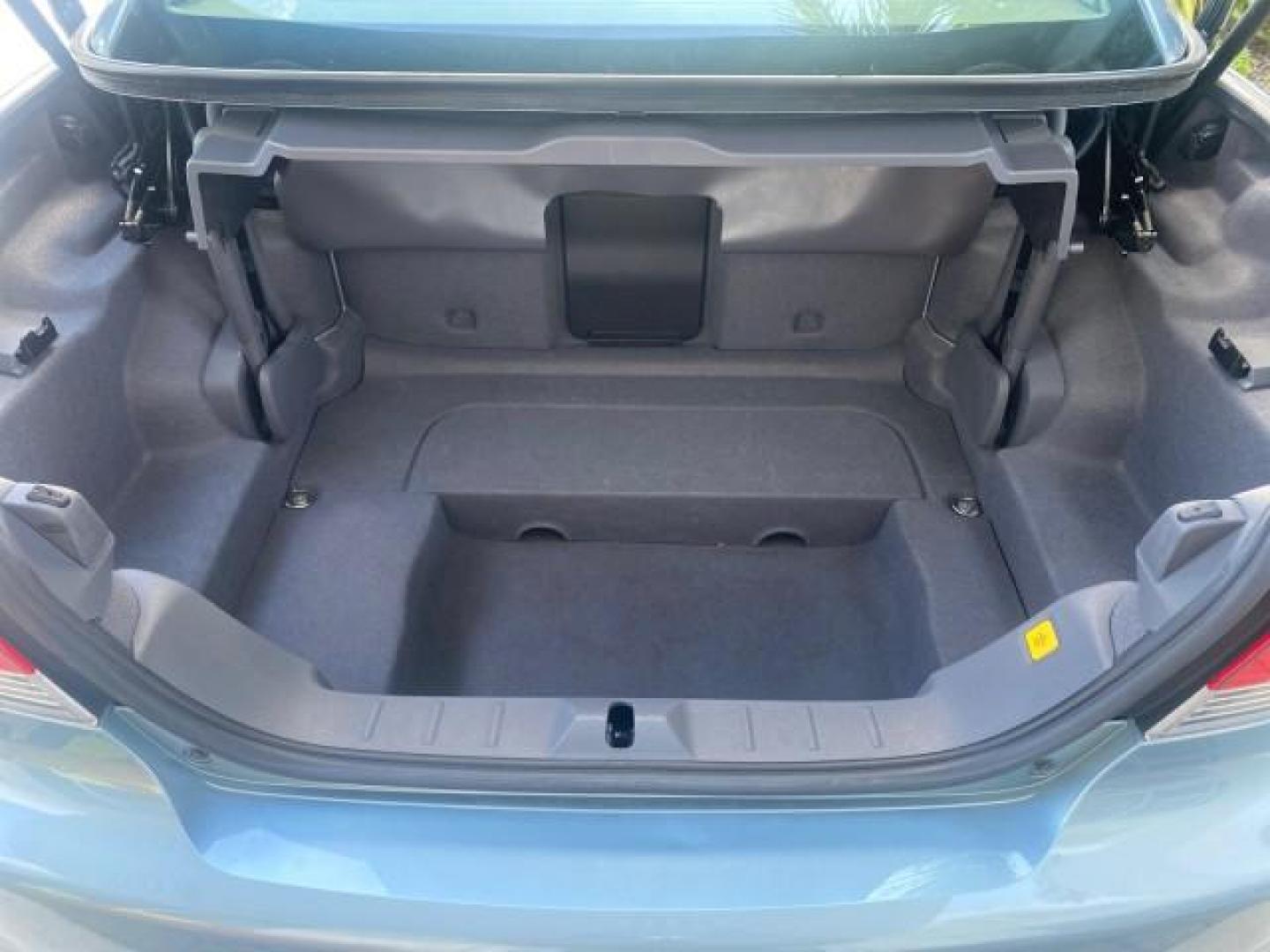 2006 Celestial Blue Metallic /Calcite Cream Volvo C70 LOW MILES 16,982 CONV (YV1MC68276J) with an 2.5L DOHC Turbocharged I5 Engine engine, Automatic transmission, located at 4701 North Dixie Hwy, Pompano Beach, FL, 33064, (954) 422-2889, 26.240938, -80.123474 - OUR WEBPAGE FLORIDACARS1.COM HAS OVER 100 PHOTOS AND FREE CARFAX LINK 2006 VOLVO C70 T5 ORIGINAL PRICE NEW : $41,510 VIN: YV1MC68276J006425 Y V 1 M C 6 8 2 7 6 J 0 0 6 4 2 5 CONVERTIBLE 2.5L I5 F GASOLINE FRONT WHEEL DRIVE Features ABS Brakes Air Conditioning Alloy Wheels AM/FM Stereo Automatic Tran - Photo#82