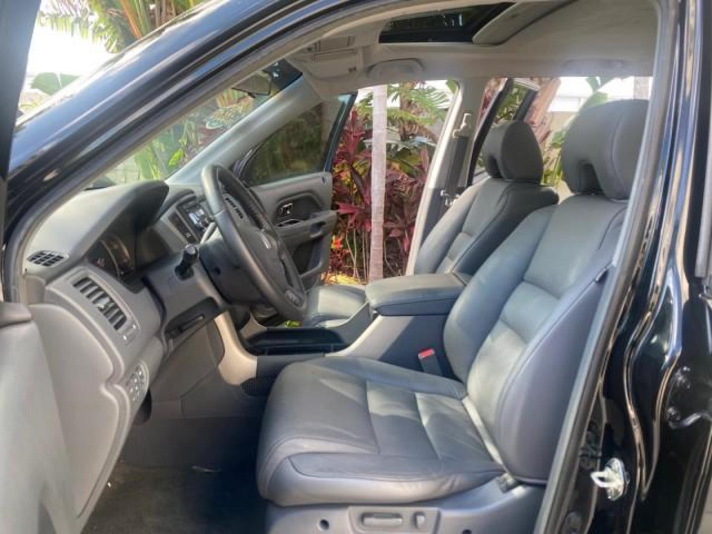 2008 Formal Black /Gray Honda Pilot EX-L 1 OWNER FL LOW-MILES 75,390 (5FNYF28548B) with an 3.5L SOHC MPFI 24-Valve i-VTEC V6 Engine engine, Automatic transmission, located at 4701 North Dixie Hwy, Pompano Beach, FL, 33064, (954) 422-2889, 26.240938, -80.123474 - OUR WEBPAGE FLORIDACARS1.COM HAS OVER 100 PHOTOS AND FREE CARFAX LINK 2008 HONDA PILOT EX-L VIN: 5FNYF28548B019659 5 F N Y F 2 8 5 4 8 B 0 1 9 6 5 9 4 DOOR WAGON/SPORT UTILITY 3.5L V6 F SOHC 24V GASOLINE FRONT WHEEL DRIVE Features ABS Brakes Air Conditioning Alloy Wheels AM/FM Stereo Automatic Trans - Photo#10