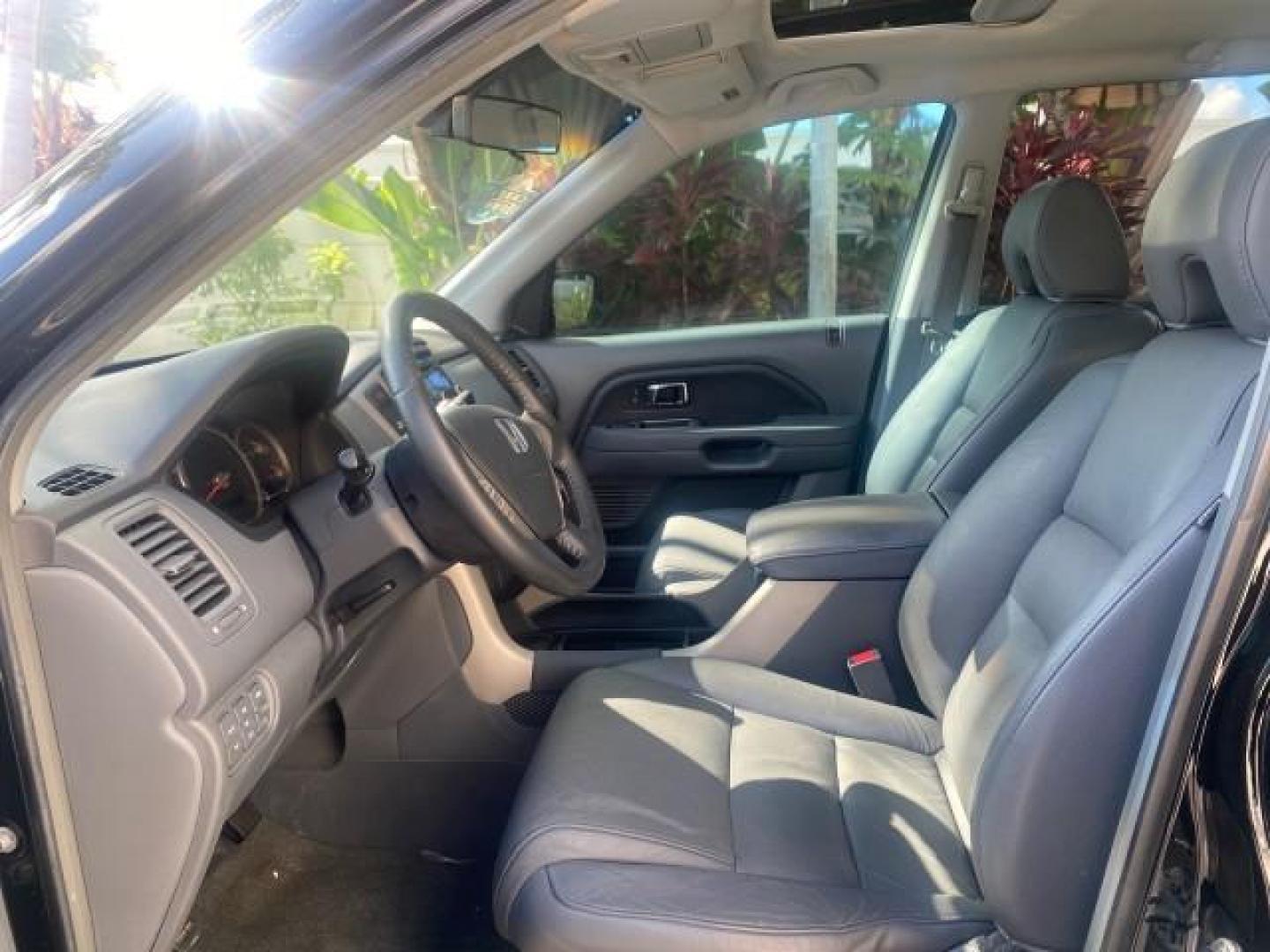 2008 Formal Black /Gray Honda Pilot EX-L 1 OWNER FL LOW-MILES 75,390 (5FNYF28548B) with an 3.5L SOHC MPFI 24-Valve i-VTEC V6 Engine engine, Automatic transmission, located at 4701 North Dixie Hwy, Pompano Beach, FL, 33064, (954) 422-2889, 26.240938, -80.123474 - OUR WEBPAGE FLORIDACARS1.COM HAS OVER 100 PHOTOS AND FREE CARFAX LINK 2008 HONDA PILOT EX-L VIN: 5FNYF28548B019659 5 F N Y F 2 8 5 4 8 B 0 1 9 6 5 9 4 DOOR WAGON/SPORT UTILITY 3.5L V6 F SOHC 24V GASOLINE FRONT WHEEL DRIVE Features ABS Brakes Air Conditioning Alloy Wheels AM/FM Stereo Automatic Trans - Photo#35