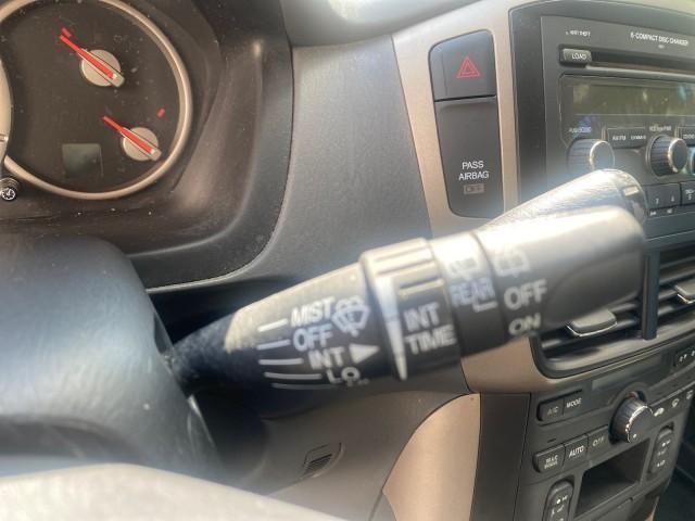 2008 Formal Black /Gray Honda Pilot EX-L 1 OWNER FL LOW-MILES 75,415 (5FNYF28548B) with an 3.5L SOHC MPFI 24-Valve i-VTEC V6 Engine engine, Automatic transmission, located at 4701 North Dixie Hwy, Pompano Beach, FL, 33064, (954) 422-2889, 26.240938, -80.123474 - OUR WEBPAGE FLORIDACARS1.COM HAS OVER 100 PHOTOS AND FREE CARFAX LINK 2008 HONDA PILOT EX-L VIN: 5FNYF28548B019659 5 F N Y F 2 8 5 4 8 B 0 1 9 6 5 9 4 DOOR WAGON/SPORT UTILITY 3.5L V6 F SOHC 24V GASOLINE FRONT WHEEL DRIVE Features ABS Brakes Air Conditioning Alloy Wheels AM/FM Stereo Automatic Trans - Photo#43