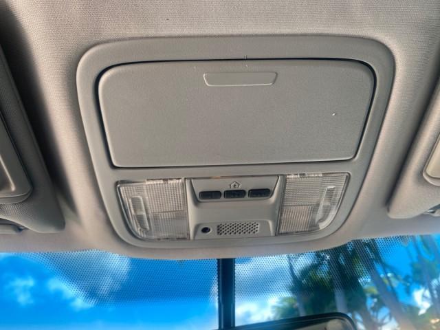 2008 Formal Black /Gray Honda Pilot EX-L 1 OWNER FL LOW-MILES 75,415 (5FNYF28548B) with an 3.5L SOHC MPFI 24-Valve i-VTEC V6 Engine engine, Automatic transmission, located at 4701 North Dixie Hwy, Pompano Beach, FL, 33064, (954) 422-2889, 26.240938, -80.123474 - OUR WEBPAGE FLORIDACARS1.COM HAS OVER 100 PHOTOS AND FREE CARFAX LINK 2008 HONDA PILOT EX-L VIN: 5FNYF28548B019659 5 F N Y F 2 8 5 4 8 B 0 1 9 6 5 9 4 DOOR WAGON/SPORT UTILITY 3.5L V6 F SOHC 24V GASOLINE FRONT WHEEL DRIVE Features ABS Brakes Air Conditioning Alloy Wheels AM/FM Stereo Automatic Trans - Photo#60