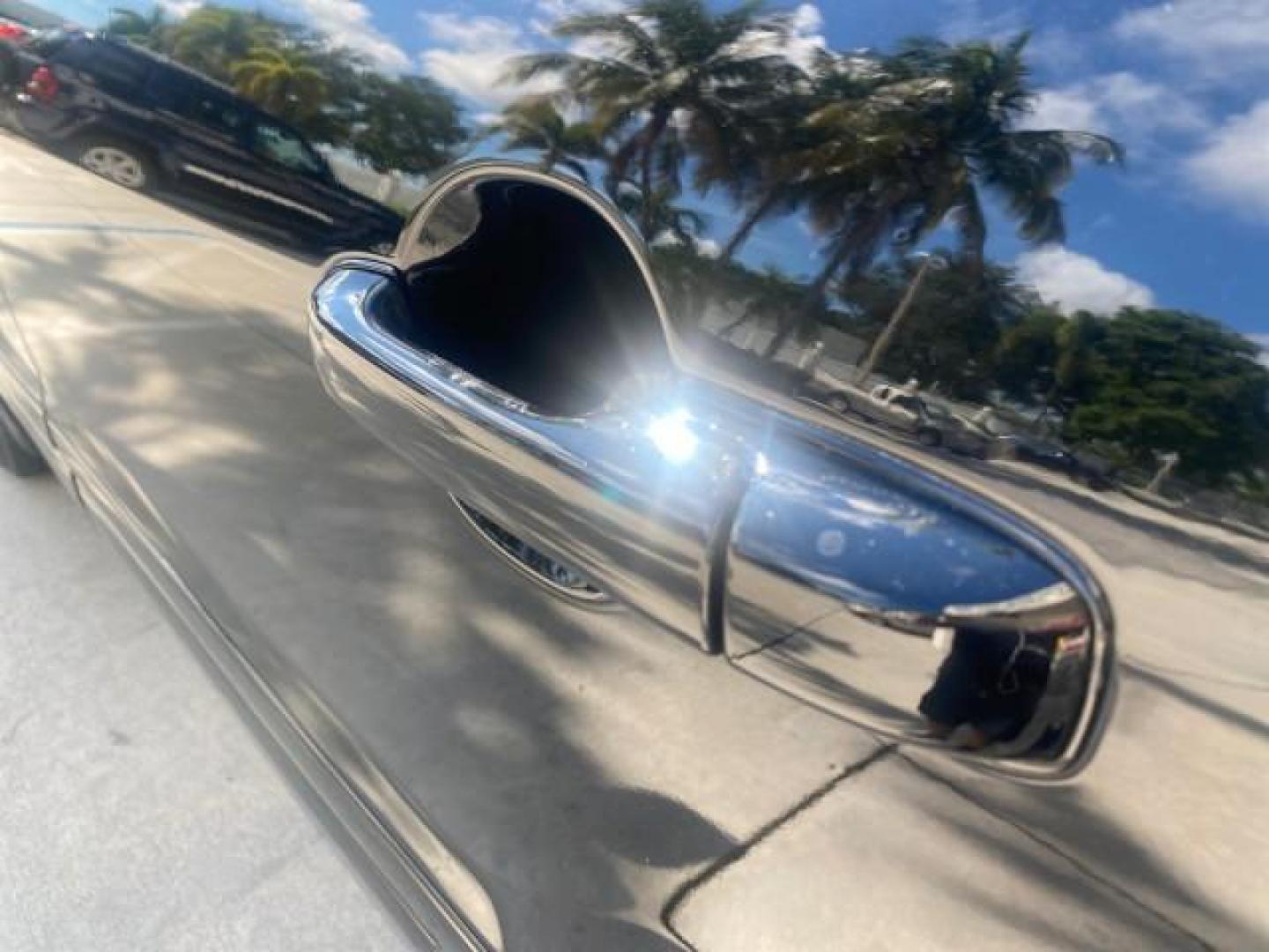 2008 Formal Black /Gray Honda Pilot EX-L 1 OWNER FL LOW-MILES 75,390 (5FNYF28548B) with an 3.5L SOHC MPFI 24-Valve i-VTEC V6 Engine engine, Automatic transmission, located at 4701 North Dixie Hwy, Pompano Beach, FL, 33064, (954) 422-2889, 26.240938, -80.123474 - OUR WEBPAGE FLORIDACARS1.COM HAS OVER 100 PHOTOS AND FREE CARFAX LINK 2008 HONDA PILOT EX-L VIN: 5FNYF28548B019659 5 F N Y F 2 8 5 4 8 B 0 1 9 6 5 9 4 DOOR WAGON/SPORT UTILITY 3.5L V6 F SOHC 24V GASOLINE FRONT WHEEL DRIVE Features ABS Brakes Air Conditioning Alloy Wheels AM/FM Stereo Automatic Trans - Photo#63