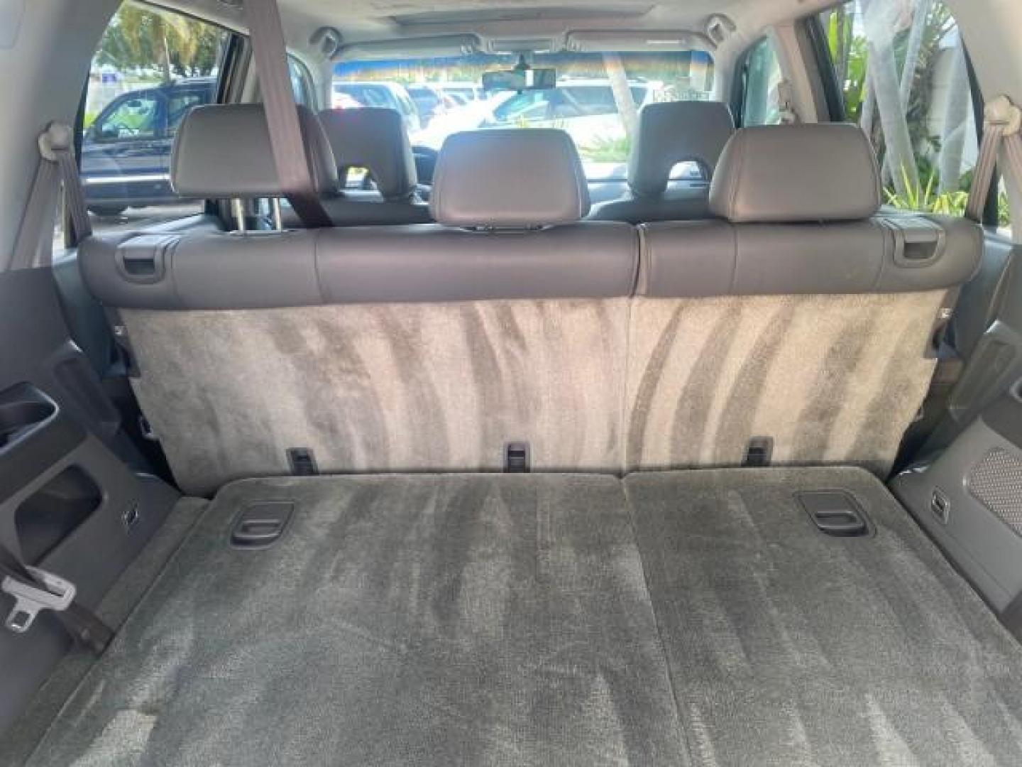 2008 Formal Black /Gray Honda Pilot EX-L 1 OWNER FL LOW-MILES 75,390 (5FNYF28548B) with an 3.5L SOHC MPFI 24-Valve i-VTEC V6 Engine engine, Automatic transmission, located at 4701 North Dixie Hwy, Pompano Beach, FL, 33064, (954) 422-2889, 26.240938, -80.123474 - OUR WEBPAGE FLORIDACARS1.COM HAS OVER 100 PHOTOS AND FREE CARFAX LINK 2008 HONDA PILOT EX-L VIN: 5FNYF28548B019659 5 F N Y F 2 8 5 4 8 B 0 1 9 6 5 9 4 DOOR WAGON/SPORT UTILITY 3.5L V6 F SOHC 24V GASOLINE FRONT WHEEL DRIVE Features ABS Brakes Air Conditioning Alloy Wheels AM/FM Stereo Automatic Trans - Photo#90
