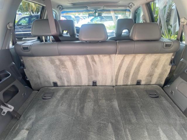 2008 Formal Black /Gray Honda Pilot EX-L 1 OWNER FL LOW-MILES 75,415 (5FNYF28548B) with an 3.5L SOHC MPFI 24-Valve i-VTEC V6 Engine engine, Automatic transmission, located at 4701 North Dixie Hwy, Pompano Beach, FL, 33064, (954) 422-2889, 26.240938, -80.123474 - OUR WEBPAGE FLORIDACARS1.COM HAS OVER 100 PHOTOS AND FREE CARFAX LINK 2008 HONDA PILOT EX-L VIN: 5FNYF28548B019659 5 F N Y F 2 8 5 4 8 B 0 1 9 6 5 9 4 DOOR WAGON/SPORT UTILITY 3.5L V6 F SOHC 24V GASOLINE FRONT WHEEL DRIVE Features ABS Brakes Air Conditioning Alloy Wheels AM/FM Stereo Automatic Trans - Photo#90