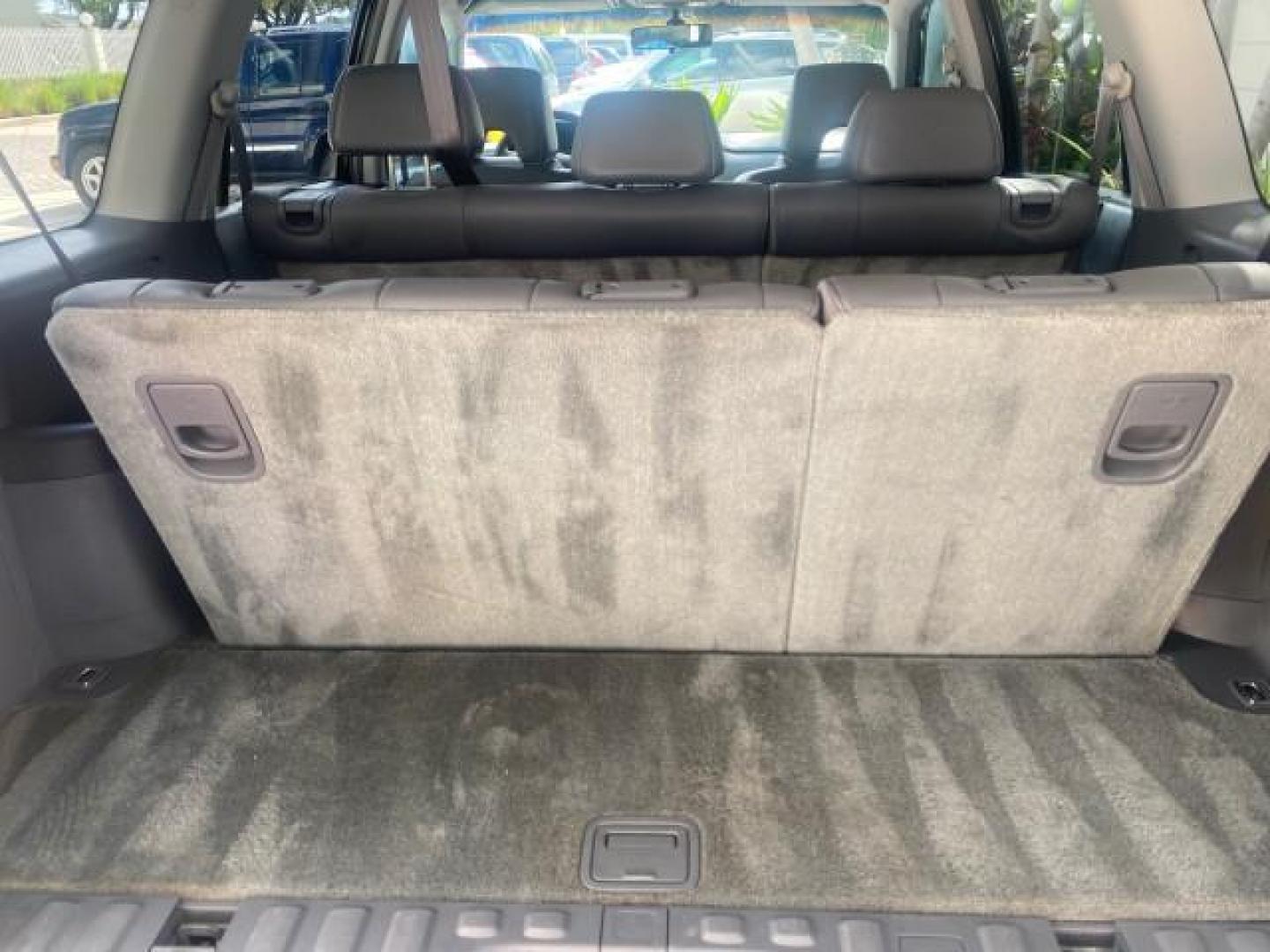 2008 Formal Black /Gray Honda Pilot EX-L 1 OWNER FL LOW-MILES 75,390 (5FNYF28548B) with an 3.5L SOHC MPFI 24-Valve i-VTEC V6 Engine engine, Automatic transmission, located at 4701 North Dixie Hwy, Pompano Beach, FL, 33064, (954) 422-2889, 26.240938, -80.123474 - OUR WEBPAGE FLORIDACARS1.COM HAS OVER 100 PHOTOS AND FREE CARFAX LINK 2008 HONDA PILOT EX-L VIN: 5FNYF28548B019659 5 F N Y F 2 8 5 4 8 B 0 1 9 6 5 9 4 DOOR WAGON/SPORT UTILITY 3.5L V6 F SOHC 24V GASOLINE FRONT WHEEL DRIVE Features ABS Brakes Air Conditioning Alloy Wheels AM/FM Stereo Automatic Trans - Photo#94
