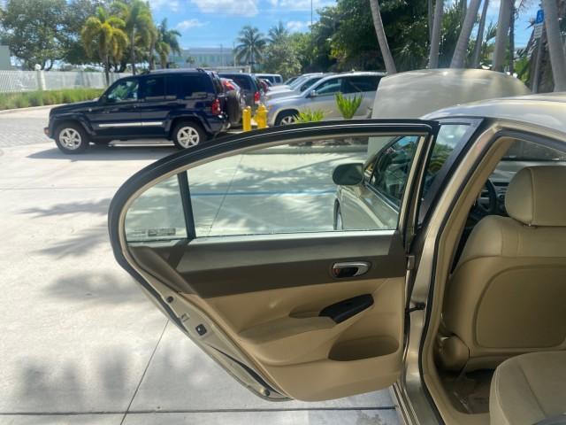 2008 Borrego Beige Metallic /Gray Honda Civic Sdn LX LOW MILES 26,922 1 OWNER (1HGFA16538L) with an 1.8L SOHC MPFI 16-Valve i-VTEC I4 Engine engine, Automatic transmission, located at 4701 North Dixie Hwy, Pompano Beach, FL, 33064, (954) 422-2889, 26.240938, -80.123474 - OUR WEBPAGE FLORIDACARS1.COM HAS OVER 100 PHOTOS AND FREE CARFAX LINK 2008 HONDA CIVIC LX VIN: 1HGFA16538L117891 1 H G F A 1 6 5 3 8 L 1 1 7 8 9 1 SEDAN 4 DR 1.8L I4 F SOHC 16V GASOLINE FRONT WHEEL DRIVE Features ABS Brakes Air Conditioning AM/FM Stereo Automatic Transmission Auxiliary Audio Input C - Photo#13