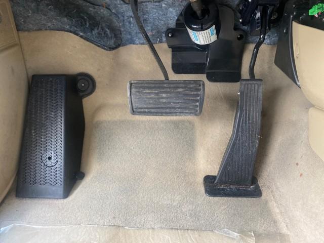 2008 Borrego Beige Metallic /Gray Honda Civic Sdn LX LOW MILES 26,922 1 OWNER (1HGFA16538L) with an 1.8L SOHC MPFI 16-Valve i-VTEC I4 Engine engine, Automatic transmission, located at 4701 North Dixie Hwy, Pompano Beach, FL, 33064, (954) 422-2889, 26.240938, -80.123474 - OUR WEBPAGE FLORIDACARS1.COM HAS OVER 100 PHOTOS AND FREE CARFAX LINK 2008 HONDA CIVIC LX VIN: 1HGFA16538L117891 1 H G F A 1 6 5 3 8 L 1 1 7 8 9 1 SEDAN 4 DR 1.8L I4 F SOHC 16V GASOLINE FRONT WHEEL DRIVE Features ABS Brakes Air Conditioning AM/FM Stereo Automatic Transmission Auxiliary Audio Input C - Photo#42