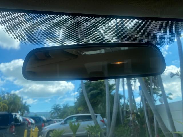 2008 Borrego Beige Metallic /Gray Honda Civic Sdn LX LOW MILES 26,922 1 OWNER (1HGFA16538L) with an 1.8L SOHC MPFI 16-Valve i-VTEC I4 Engine engine, Automatic transmission, located at 4701 North Dixie Hwy, Pompano Beach, FL, 33064, (954) 422-2889, 26.240938, -80.123474 - OUR WEBPAGE FLORIDACARS1.COM HAS OVER 100 PHOTOS AND FREE CARFAX LINK 2008 HONDA CIVIC LX VIN: 1HGFA16538L117891 1 H G F A 1 6 5 3 8 L 1 1 7 8 9 1 SEDAN 4 DR 1.8L I4 F SOHC 16V GASOLINE FRONT WHEEL DRIVE Features ABS Brakes Air Conditioning AM/FM Stereo Automatic Transmission Auxiliary Audio Input C - Photo#49