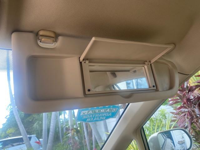 2008 Borrego Beige Metallic /Gray Honda Civic Sdn LX LOW MILES 26,922 1 OWNER (1HGFA16538L) with an 1.8L SOHC MPFI 16-Valve i-VTEC I4 Engine engine, Automatic transmission, located at 4701 North Dixie Hwy, Pompano Beach, FL, 33064, (954) 422-2889, 26.240938, -80.123474 - OUR WEBPAGE FLORIDACARS1.COM HAS OVER 100 PHOTOS AND FREE CARFAX LINK 2008 HONDA CIVIC LX VIN: 1HGFA16538L117891 1 H G F A 1 6 5 3 8 L 1 1 7 8 9 1 SEDAN 4 DR 1.8L I4 F SOHC 16V GASOLINE FRONT WHEEL DRIVE Features ABS Brakes Air Conditioning AM/FM Stereo Automatic Transmission Auxiliary Audio Input C - Photo#53