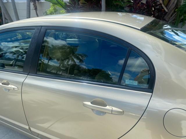 2008 Borrego Beige Metallic /Gray Honda Civic Sdn LX LOW MILES 26,922 1 OWNER (1HGFA16538L) with an 1.8L SOHC MPFI 16-Valve i-VTEC I4 Engine engine, Automatic transmission, located at 4701 North Dixie Hwy, Pompano Beach, FL, 33064, (954) 422-2889, 26.240938, -80.123474 - OUR WEBPAGE FLORIDACARS1.COM HAS OVER 100 PHOTOS AND FREE CARFAX LINK 2008 HONDA CIVIC LX VIN: 1HGFA16538L117891 1 H G F A 1 6 5 3 8 L 1 1 7 8 9 1 SEDAN 4 DR 1.8L I4 F SOHC 16V GASOLINE FRONT WHEEL DRIVE Features ABS Brakes Air Conditioning AM/FM Stereo Automatic Transmission Auxiliary Audio Input C - Photo#58