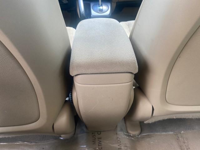 2008 Borrego Beige Metallic /Gray Honda Civic Sdn LX LOW MILES 26,922 1 OWNER (1HGFA16538L) with an 1.8L SOHC MPFI 16-Valve i-VTEC I4 Engine engine, Automatic transmission, located at 4701 North Dixie Hwy, Pompano Beach, FL, 33064, (954) 422-2889, 26.240938, -80.123474 - OUR WEBPAGE FLORIDACARS1.COM HAS OVER 100 PHOTOS AND FREE CARFAX LINK 2008 HONDA CIVIC LX VIN: 1HGFA16538L117891 1 H G F A 1 6 5 3 8 L 1 1 7 8 9 1 SEDAN 4 DR 1.8L I4 F SOHC 16V GASOLINE FRONT WHEEL DRIVE Features ABS Brakes Air Conditioning AM/FM Stereo Automatic Transmission Auxiliary Audio Input C - Photo#67
