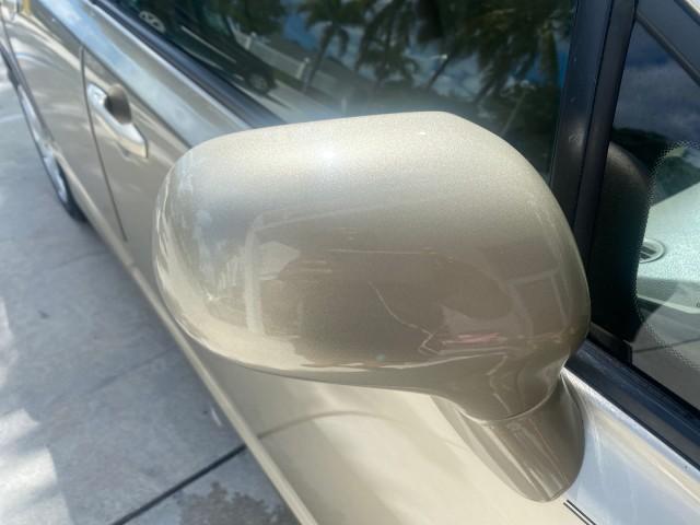 2008 Borrego Beige Metallic /Gray Honda Civic Sdn LX LOW MILES 26,922 1 OWNER (1HGFA16538L) with an 1.8L SOHC MPFI 16-Valve i-VTEC I4 Engine engine, Automatic transmission, located at 4701 North Dixie Hwy, Pompano Beach, FL, 33064, (954) 422-2889, 26.240938, -80.123474 - OUR WEBPAGE FLORIDACARS1.COM HAS OVER 100 PHOTOS AND FREE CARFAX LINK 2008 HONDA CIVIC LX VIN: 1HGFA16538L117891 1 H G F A 1 6 5 3 8 L 1 1 7 8 9 1 SEDAN 4 DR 1.8L I4 F SOHC 16V GASOLINE FRONT WHEEL DRIVE Features ABS Brakes Air Conditioning AM/FM Stereo Automatic Transmission Auxiliary Audio Input C - Photo#88