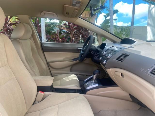 2008 Borrego Beige Metallic /Gray Honda Civic Sdn LX LOW MILES 26,922 1 OWNER (1HGFA16538L) with an 1.8L SOHC MPFI 16-Valve i-VTEC I4 Engine engine, Automatic transmission, located at 4701 North Dixie Hwy, Pompano Beach, FL, 33064, (954) 422-2889, 26.240938, -80.123474 - OUR WEBPAGE FLORIDACARS1.COM HAS OVER 100 PHOTOS AND FREE CARFAX LINK 2008 HONDA CIVIC LX VIN: 1HGFA16538L117891 1 H G F A 1 6 5 3 8 L 1 1 7 8 9 1 SEDAN 4 DR 1.8L I4 F SOHC 16V GASOLINE FRONT WHEEL DRIVE Features ABS Brakes Air Conditioning AM/FM Stereo Automatic Transmission Auxiliary Audio Input C - Photo#93