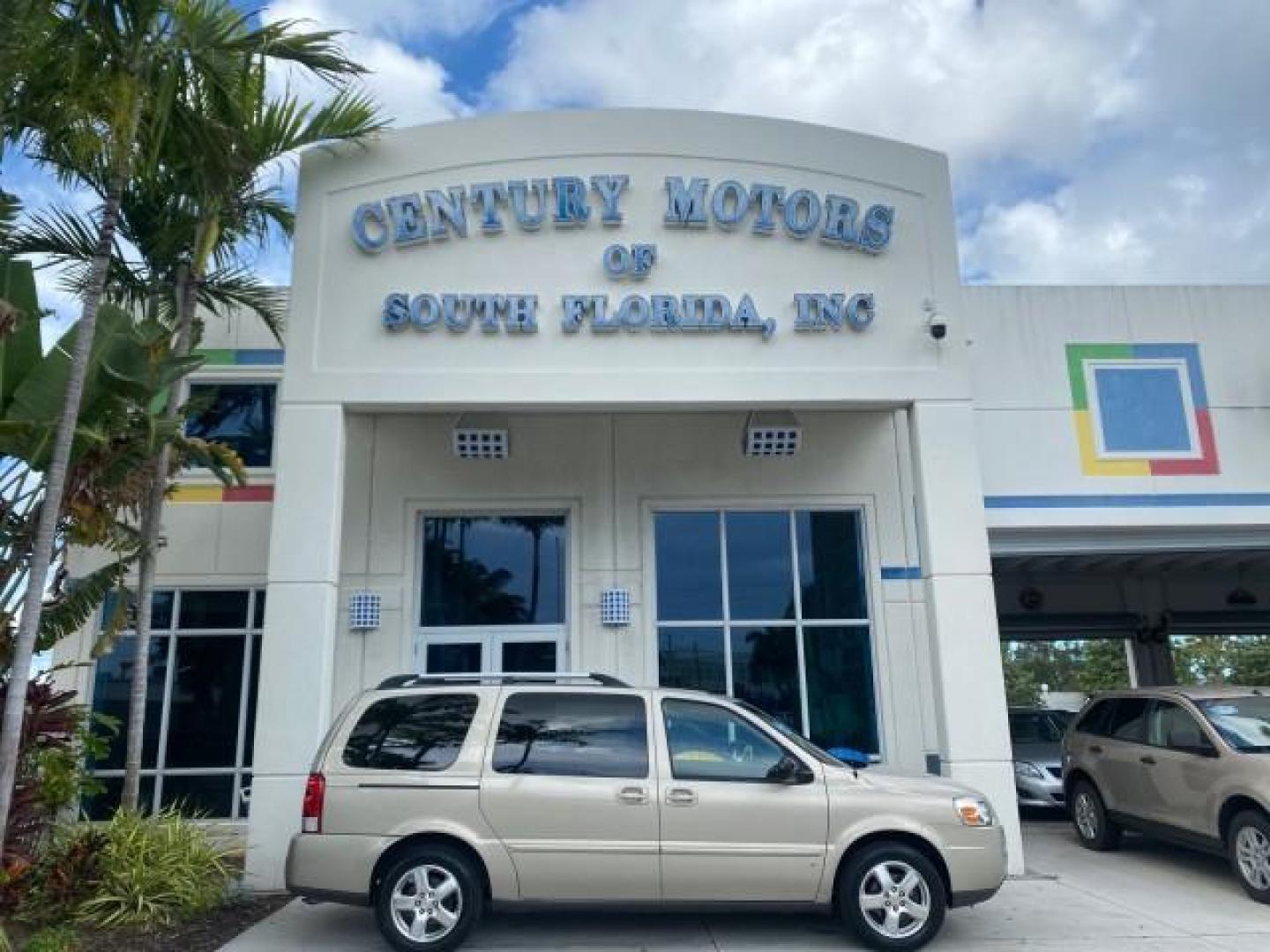 2007 Gold Mist Metallic /Cashmere Chevrolet Uplander LT LOW MILES 56,861 (1GNDV33197D) with an 3.9L V6 SFI Engine engine, Automatic transmission, located at 4701 North Dixie Hwy, Pompano Beach, FL, 33064, (954) 422-2889, 26.240938, -80.123474 - OUR WEBPAGE FLORIDACARS1.COM HAS OVER 100 PHOTOS AND FREE CARFAX LINK 2007 CHEVROLET UPLANDER LT VIN: 1GNDV33197D148165 1 G N D V 3 3 1 9 7 D 1 4 8 1 6 5 VAN 3.9L V6 F GASOLINE FRONT WHEEL DRIVE Features ABS Brakes Air Conditioning Alloy Wheels AM/FM Stereo Automatic Transmission CD Audio Cruise Con - Photo#0