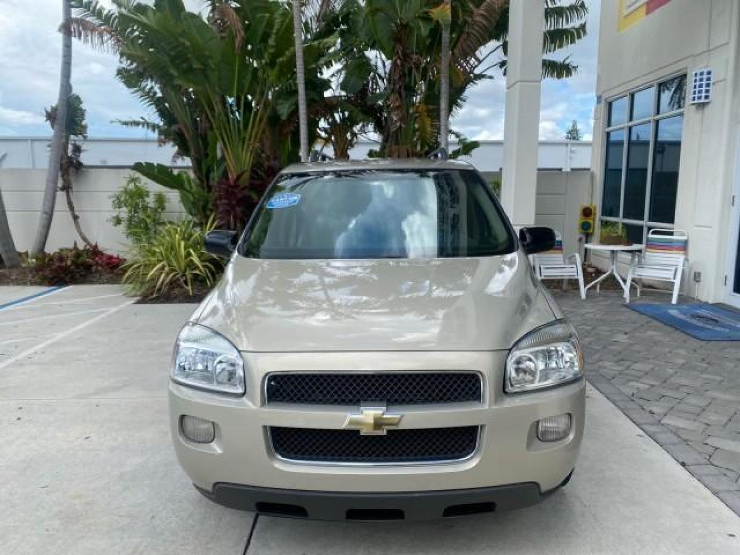 2007 Gold Mist Metallic /Cashmere Chevrolet Uplander LT LOW MILES 56,861 (1GNDV33197D) with an 3.9L V6 SFI Engine engine, Automatic transmission, located at 4701 North Dixie Hwy, Pompano Beach, FL, 33064, (954) 422-2889, 26.240938, -80.123474 - OUR WEBPAGE FLORIDACARS1.COM HAS OVER 100 PHOTOS AND FREE CARFAX LINK 2007 CHEVROLET UPLANDER LT VIN: 1GNDV33197D148165 1 G N D V 3 3 1 9 7 D 1 4 8 1 6 5 VAN 3.9L V6 F GASOLINE FRONT WHEEL DRIVE Features ABS Brakes Air Conditioning Alloy Wheels AM/FM Stereo Automatic Transmission CD Audio Cruise Con - Photo#2
