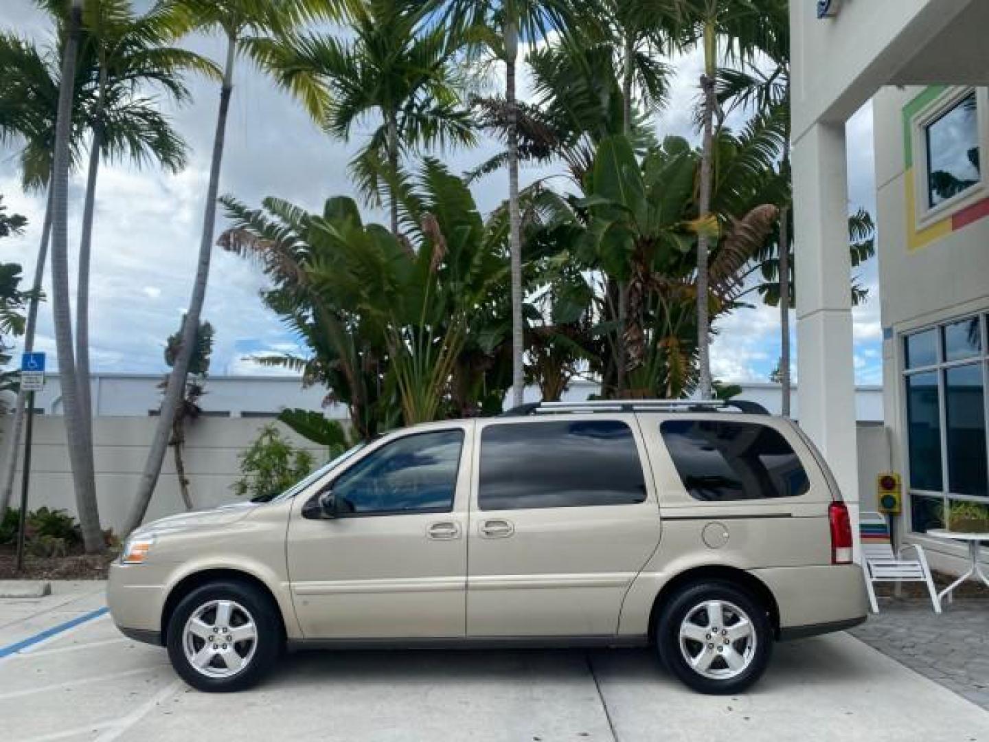 2007 Gold Mist Metallic /Cashmere Chevrolet Uplander LT LOW MILES 56,861 (1GNDV33197D) with an 3.9L V6 SFI Engine engine, Automatic transmission, located at 4701 North Dixie Hwy, Pompano Beach, FL, 33064, (954) 422-2889, 26.240938, -80.123474 - OUR WEBPAGE FLORIDACARS1.COM HAS OVER 100 PHOTOS AND FREE CARFAX LINK 2007 CHEVROLET UPLANDER LT VIN: 1GNDV33197D148165 1 G N D V 3 3 1 9 7 D 1 4 8 1 6 5 VAN 3.9L V6 F GASOLINE FRONT WHEEL DRIVE Features ABS Brakes Air Conditioning Alloy Wheels AM/FM Stereo Automatic Transmission CD Audio Cruise Con - Photo#4