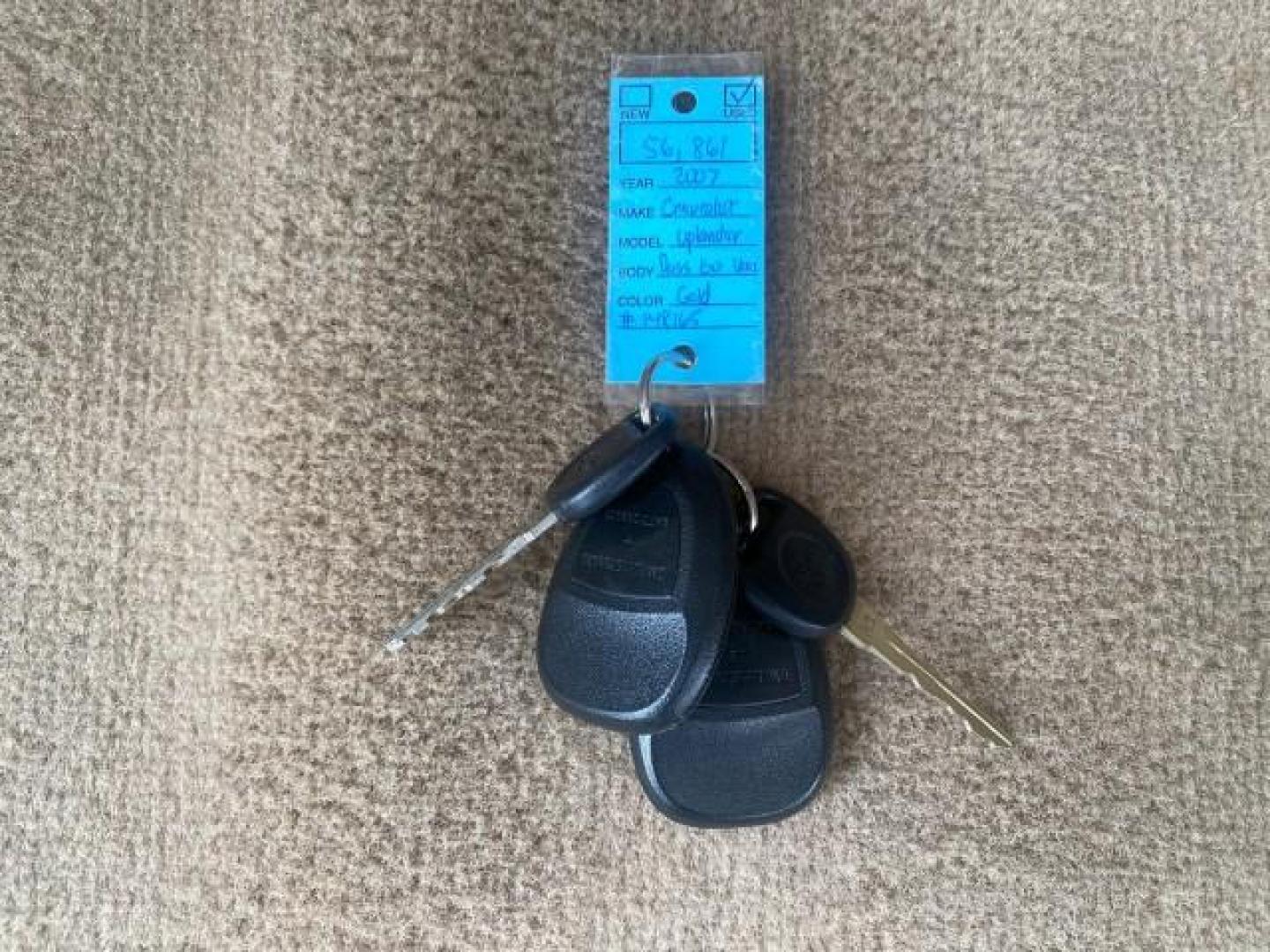 2007 Gold Mist Metallic /Cashmere Chevrolet Uplander LT LOW MILES 56,861 (1GNDV33197D) with an 3.9L V6 SFI Engine engine, Automatic transmission, located at 4701 North Dixie Hwy, Pompano Beach, FL, 33064, (954) 422-2889, 26.240938, -80.123474 - OUR WEBPAGE FLORIDACARS1.COM HAS OVER 100 PHOTOS AND FREE CARFAX LINK 2007 CHEVROLET UPLANDER LT VIN: 1GNDV33197D148165 1 G N D V 3 3 1 9 7 D 1 4 8 1 6 5 VAN 3.9L V6 F GASOLINE FRONT WHEEL DRIVE Features ABS Brakes Air Conditioning Alloy Wheels AM/FM Stereo Automatic Transmission CD Audio Cruise Con - Photo#23