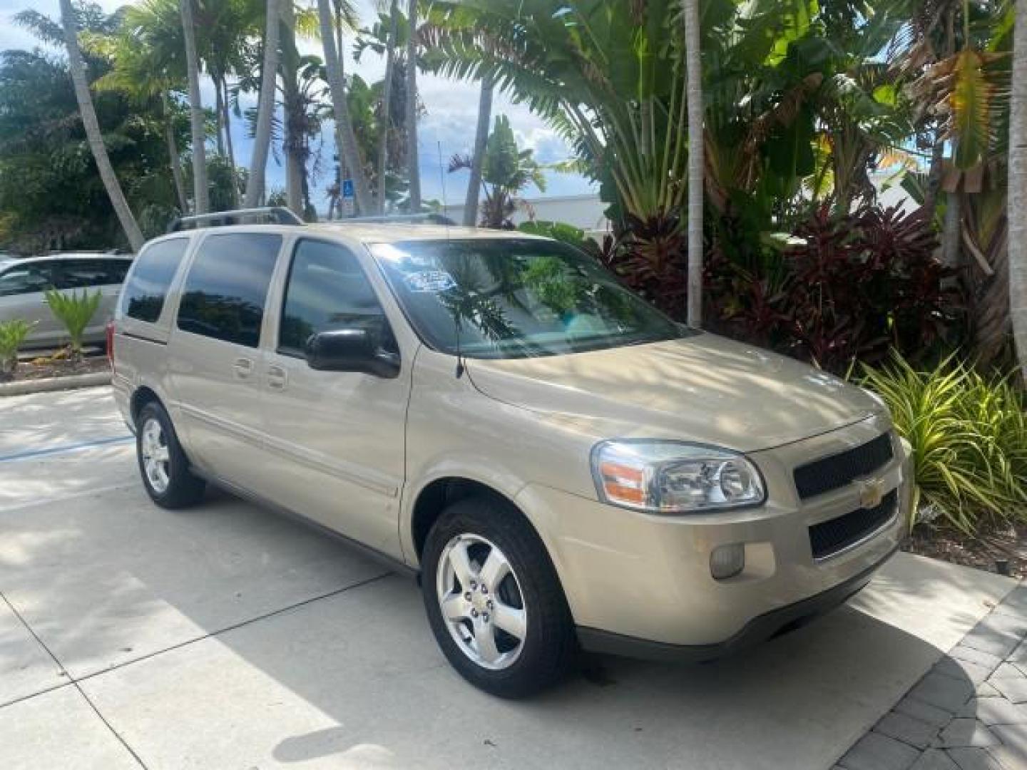 2007 Gold Mist Metallic /Cashmere Chevrolet Uplander LT LOW MILES 56,861 (1GNDV33197D) with an 3.9L V6 SFI Engine engine, Automatic transmission, located at 4701 North Dixie Hwy, Pompano Beach, FL, 33064, (954) 422-2889, 26.240938, -80.123474 - OUR WEBPAGE FLORIDACARS1.COM HAS OVER 100 PHOTOS AND FREE CARFAX LINK 2007 CHEVROLET UPLANDER LT VIN: 1GNDV33197D148165 1 G N D V 3 3 1 9 7 D 1 4 8 1 6 5 VAN 3.9L V6 F GASOLINE FRONT WHEEL DRIVE Features ABS Brakes Air Conditioning Alloy Wheels AM/FM Stereo Automatic Transmission CD Audio Cruise Con - Photo#24