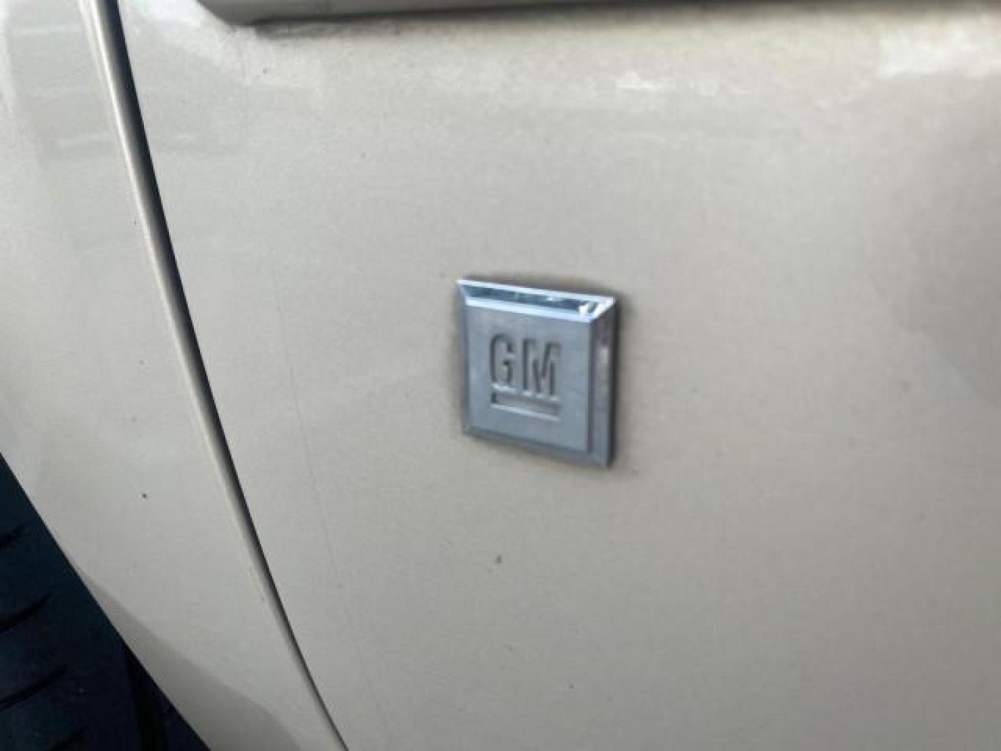 2007 Gold Mist Metallic /Cashmere Chevrolet Uplander LT LOW MILES 56,861 (1GNDV33197D) with an 3.9L V6 SFI Engine engine, Automatic transmission, located at 4701 North Dixie Hwy, Pompano Beach, FL, 33064, (954) 422-2889, 26.240938, -80.123474 - OUR WEBPAGE FLORIDACARS1.COM HAS OVER 100 PHOTOS AND FREE CARFAX LINK 2007 CHEVROLET UPLANDER LT VIN: 1GNDV33197D148165 1 G N D V 3 3 1 9 7 D 1 4 8 1 6 5 VAN 3.9L V6 F GASOLINE FRONT WHEEL DRIVE Features ABS Brakes Air Conditioning Alloy Wheels AM/FM Stereo Automatic Transmission CD Audio Cruise Con - Photo#31