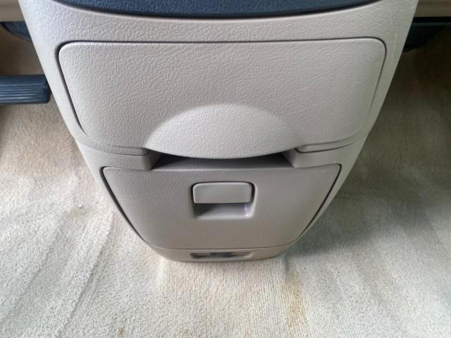 2007 Gold Mist Metallic /Cashmere Chevrolet Uplander LT LOW MILES 56,861 (1GNDV33197D) with an 3.9L V6 SFI Engine engine, Automatic transmission, located at 4701 North Dixie Hwy, Pompano Beach, FL, 33064, (954) 422-2889, 26.240938, -80.123474 - OUR WEBPAGE FLORIDACARS1.COM HAS OVER 100 PHOTOS AND FREE CARFAX LINK 2007 CHEVROLET UPLANDER LT VIN: 1GNDV33197D148165 1 G N D V 3 3 1 9 7 D 1 4 8 1 6 5 VAN 3.9L V6 F GASOLINE FRONT WHEEL DRIVE Features ABS Brakes Air Conditioning Alloy Wheels AM/FM Stereo Automatic Transmission CD Audio Cruise Con - Photo#49