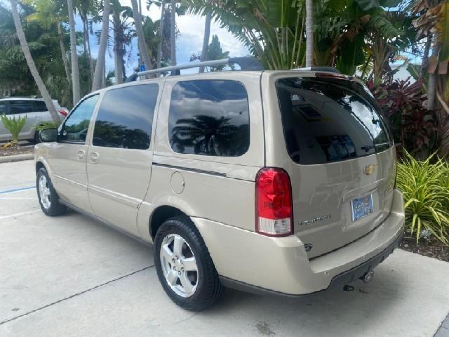 2007 Gold Mist Metallic /Cashmere Chevrolet Uplander LT LOW MILES 56,861 (1GNDV33197D) with an 3.9L V6 SFI Engine engine, Automatic transmission, located at 4701 North Dixie Hwy, Pompano Beach, FL, 33064, (954) 422-2889, 26.240938, -80.123474 - OUR WEBPAGE FLORIDACARS1.COM HAS OVER 100 PHOTOS AND FREE CARFAX LINK 2007 CHEVROLET UPLANDER LT VIN: 1GNDV33197D148165 1 G N D V 3 3 1 9 7 D 1 4 8 1 6 5 VAN 3.9L V6 F GASOLINE FRONT WHEEL DRIVE Features ABS Brakes Air Conditioning Alloy Wheels AM/FM Stereo Automatic Transmission CD Audio Cruise Con - Photo#75