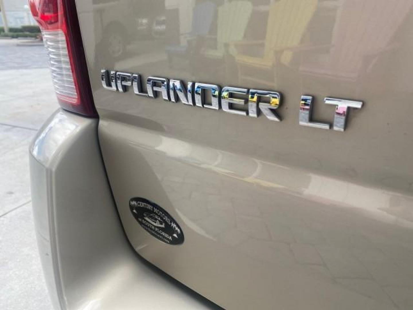 2007 Gold Mist Metallic /Cashmere Chevrolet Uplander LT LOW MILES 56,861 (1GNDV33197D) with an 3.9L V6 SFI Engine engine, Automatic transmission, located at 4701 North Dixie Hwy, Pompano Beach, FL, 33064, (954) 422-2889, 26.240938, -80.123474 - OUR WEBPAGE FLORIDACARS1.COM HAS OVER 100 PHOTOS AND FREE CARFAX LINK 2007 CHEVROLET UPLANDER LT VIN: 1GNDV33197D148165 1 G N D V 3 3 1 9 7 D 1 4 8 1 6 5 VAN 3.9L V6 F GASOLINE FRONT WHEEL DRIVE Features ABS Brakes Air Conditioning Alloy Wheels AM/FM Stereo Automatic Transmission CD Audio Cruise Con - Photo#78