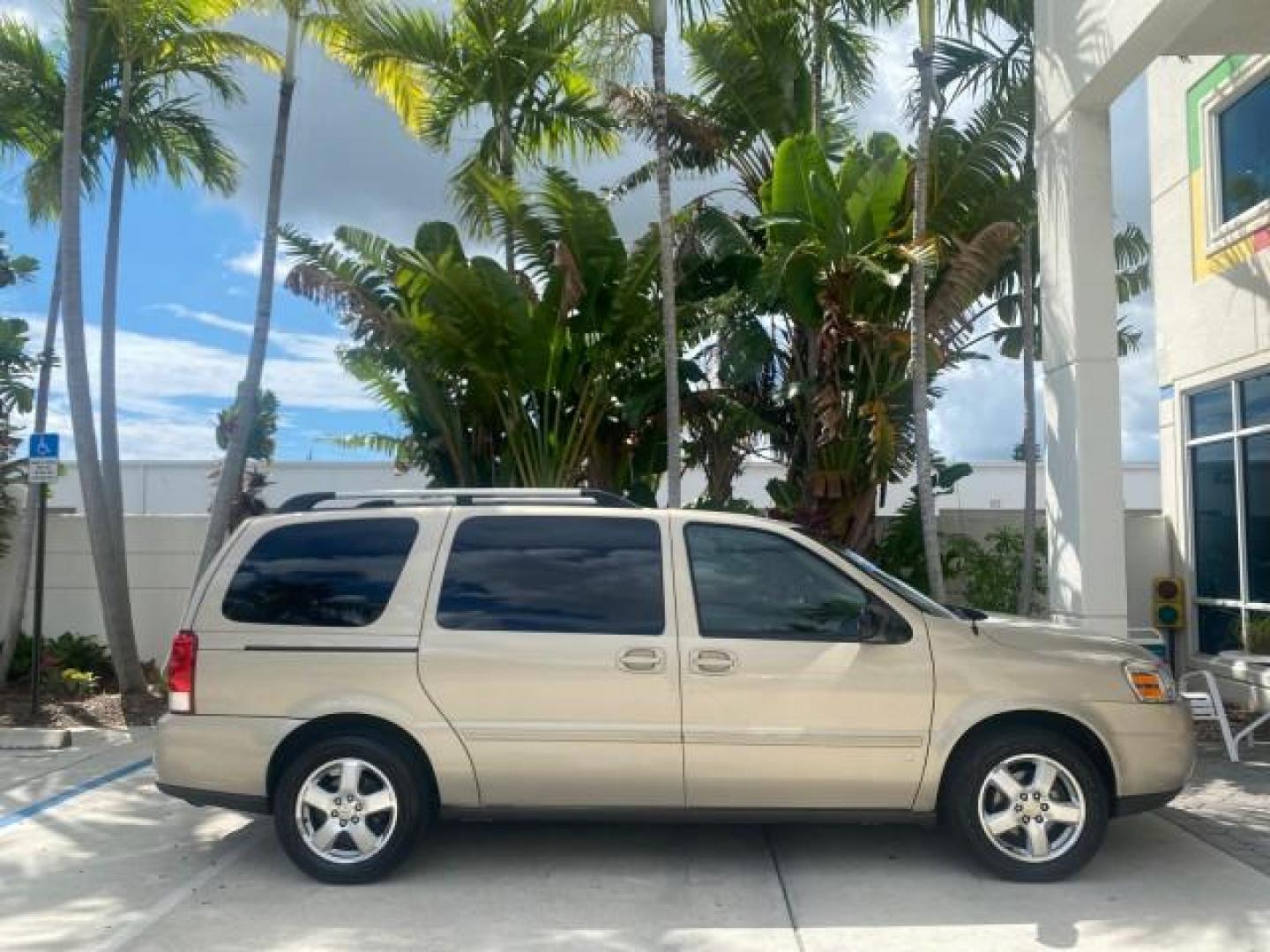 2007 Gold Mist Metallic /Cashmere Chevrolet Uplander LT LOW MILES 56,861 (1GNDV33197D) with an 3.9L V6 SFI Engine engine, Automatic transmission, located at 4701 North Dixie Hwy, Pompano Beach, FL, 33064, (954) 422-2889, 26.240938, -80.123474 - OUR WEBPAGE FLORIDACARS1.COM HAS OVER 100 PHOTOS AND FREE CARFAX LINK 2007 CHEVROLET UPLANDER LT VIN: 1GNDV33197D148165 1 G N D V 3 3 1 9 7 D 1 4 8 1 6 5 VAN 3.9L V6 F GASOLINE FRONT WHEEL DRIVE Features ABS Brakes Air Conditioning Alloy Wheels AM/FM Stereo Automatic Transmission CD Audio Cruise Con - Photo#86