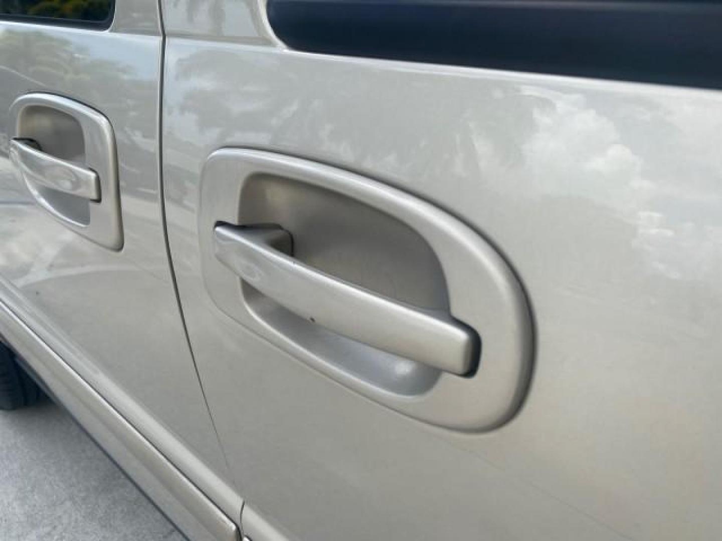 2007 Gold Mist Metallic /Cashmere Chevrolet Uplander LT LOW MILES 56,861 (1GNDV33197D) with an 3.9L V6 SFI Engine engine, Automatic transmission, located at 4701 North Dixie Hwy, Pompano Beach, FL, 33064, (954) 422-2889, 26.240938, -80.123474 - OUR WEBPAGE FLORIDACARS1.COM HAS OVER 100 PHOTOS AND FREE CARFAX LINK 2007 CHEVROLET UPLANDER LT VIN: 1GNDV33197D148165 1 G N D V 3 3 1 9 7 D 1 4 8 1 6 5 VAN 3.9L V6 F GASOLINE FRONT WHEEL DRIVE Features ABS Brakes Air Conditioning Alloy Wheels AM/FM Stereo Automatic Transmission CD Audio Cruise Con - Photo#90