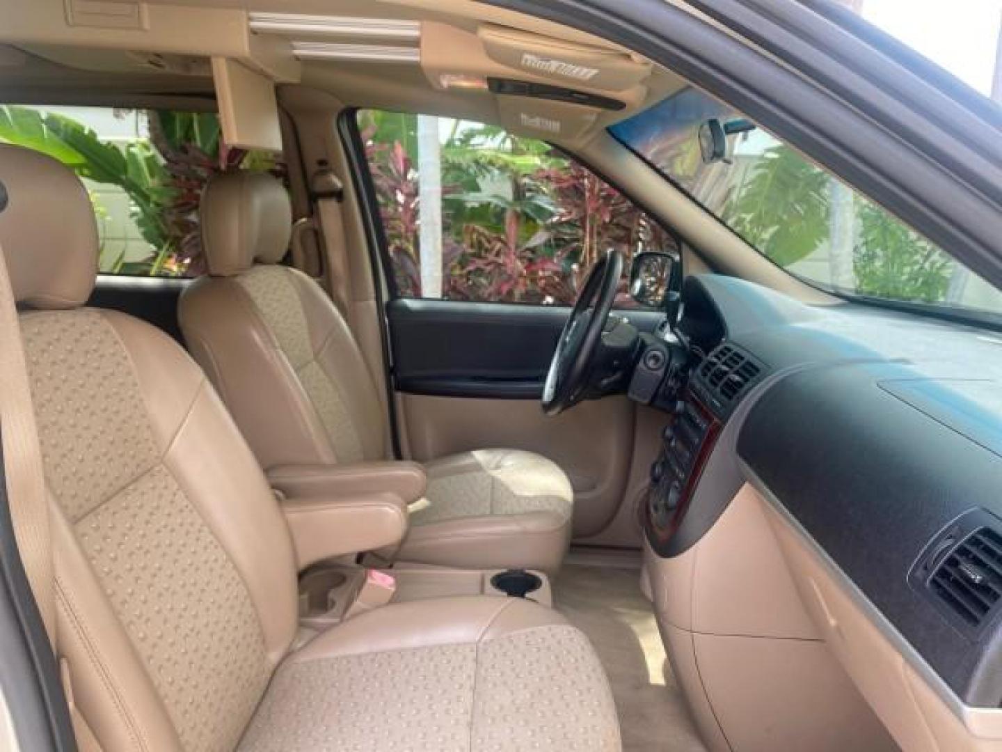 2007 Gold Mist Metallic /Cashmere Chevrolet Uplander LT LOW MILES 56,861 (1GNDV33197D) with an 3.9L V6 SFI Engine engine, Automatic transmission, located at 4701 North Dixie Hwy, Pompano Beach, FL, 33064, (954) 422-2889, 26.240938, -80.123474 - OUR WEBPAGE FLORIDACARS1.COM HAS OVER 100 PHOTOS AND FREE CARFAX LINK 2007 CHEVROLET UPLANDER LT VIN: 1GNDV33197D148165 1 G N D V 3 3 1 9 7 D 1 4 8 1 6 5 VAN 3.9L V6 F GASOLINE FRONT WHEEL DRIVE Features ABS Brakes Air Conditioning Alloy Wheels AM/FM Stereo Automatic Transmission CD Audio Cruise Con - Photo#95