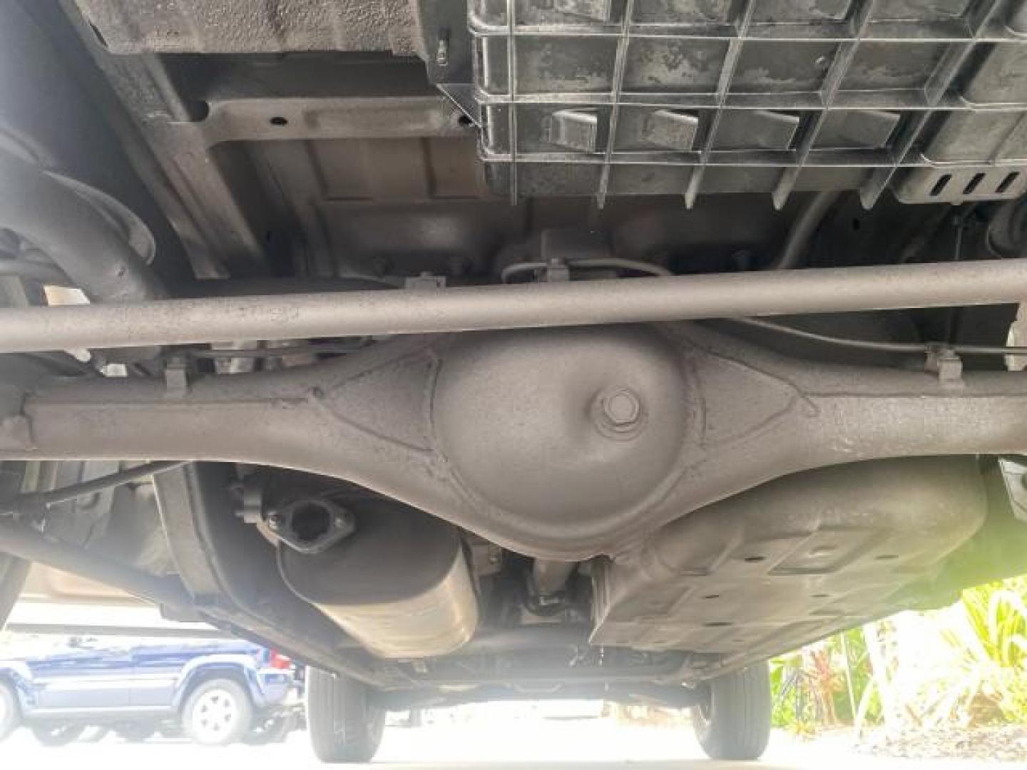 2002 White /Gray Kia Sportage SUV LOW MILES 37,679 (KNDJB723325) with an 2.0L DOHC MPFI 16-Valve Inline 4-Cyl Engine engine, Automatic transmission, located at 4701 North Dixie Hwy, Pompano Beach, FL, 33064, (954) 422-2889, 26.240938, -80.123474 - OUR WEBPAGE FLORIDACARS1.COM HAS OVER 100 PHOTOS AND FREE CARFAX LINK 2002 KIA SPORTAGE VIN: KNDJB723325123795 K N D J B 7 2 3 3 2 5 1 2 3 7 9 5 4 DOOR WAGON/SPORT UTILITY 2.0L I4 F DOHC 16V GASOLINE REAR WHEEL DRIVE Features Air Conditioning Alloy Wheels AM/FM Stereo Automatic Transmission CD Audio - Photo#22