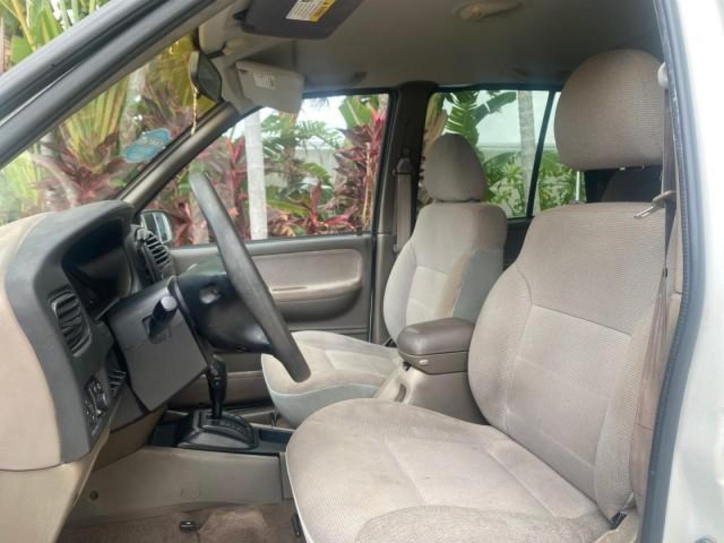2002 White /Gray Kia Sportage SUV LOW MILES 37,679 (KNDJB723325) with an 2.0L DOHC MPFI 16-Valve Inline 4-Cyl Engine engine, Automatic transmission, located at 4701 North Dixie Hwy, Pompano Beach, FL, 33064, (954) 422-2889, 26.240938, -80.123474 - OUR WEBPAGE FLORIDACARS1.COM HAS OVER 100 PHOTOS AND FREE CARFAX LINK 2002 KIA SPORTAGE VIN: KNDJB723325123795 K N D J B 7 2 3 3 2 5 1 2 3 7 9 5 4 DOOR WAGON/SPORT UTILITY 2.0L I4 F DOHC 16V GASOLINE REAR WHEEL DRIVE Features Air Conditioning Alloy Wheels AM/FM Stereo Automatic Transmission CD Audio - Photo#32