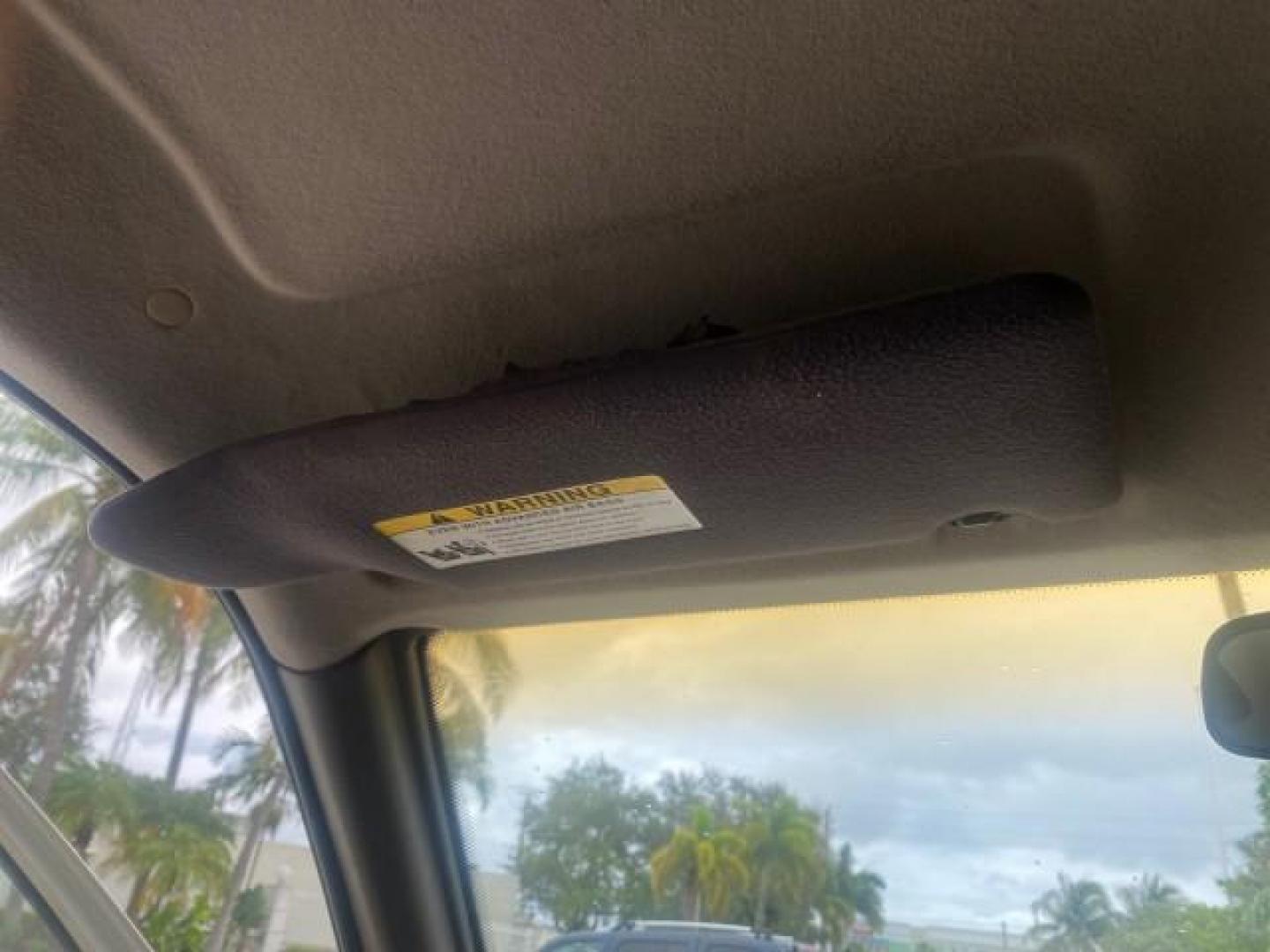 2002 White /Gray Kia Sportage SUV LOW MILES 37,679 (KNDJB723325) with an 2.0L DOHC MPFI 16-Valve Inline 4-Cyl Engine engine, Automatic transmission, located at 4701 North Dixie Hwy, Pompano Beach, FL, 33064, (954) 422-2889, 26.240938, -80.123474 - OUR WEBPAGE FLORIDACARS1.COM HAS OVER 100 PHOTOS AND FREE CARFAX LINK 2002 KIA SPORTAGE VIN: KNDJB723325123795 K N D J B 7 2 3 3 2 5 1 2 3 7 9 5 4 DOOR WAGON/SPORT UTILITY 2.0L I4 F DOHC 16V GASOLINE REAR WHEEL DRIVE Features Air Conditioning Alloy Wheels AM/FM Stereo Automatic Transmission CD Audio - Photo#52