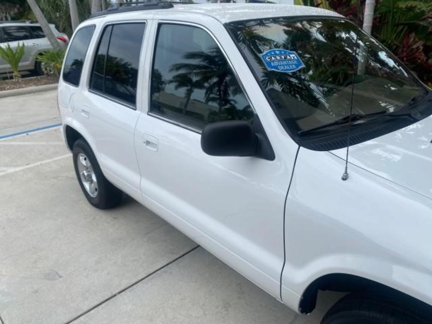 2002 White /Gray Kia Sportage SUV LOW MILES 37,679 (KNDJB723325) with an 2.0L DOHC MPFI 16-Valve Inline 4-Cyl Engine engine, Automatic transmission, located at 4701 North Dixie Hwy, Pompano Beach, FL, 33064, (954) 422-2889, 26.240938, -80.123474 - OUR WEBPAGE FLORIDACARS1.COM HAS OVER 100 PHOTOS AND FREE CARFAX LINK 2002 KIA SPORTAGE VIN: KNDJB723325123795 K N D J B 7 2 3 3 2 5 1 2 3 7 9 5 4 DOOR WAGON/SPORT UTILITY 2.0L I4 F DOHC 16V GASOLINE REAR WHEEL DRIVE Features Air Conditioning Alloy Wheels AM/FM Stereo Automatic Transmission CD Audio - Photo#78