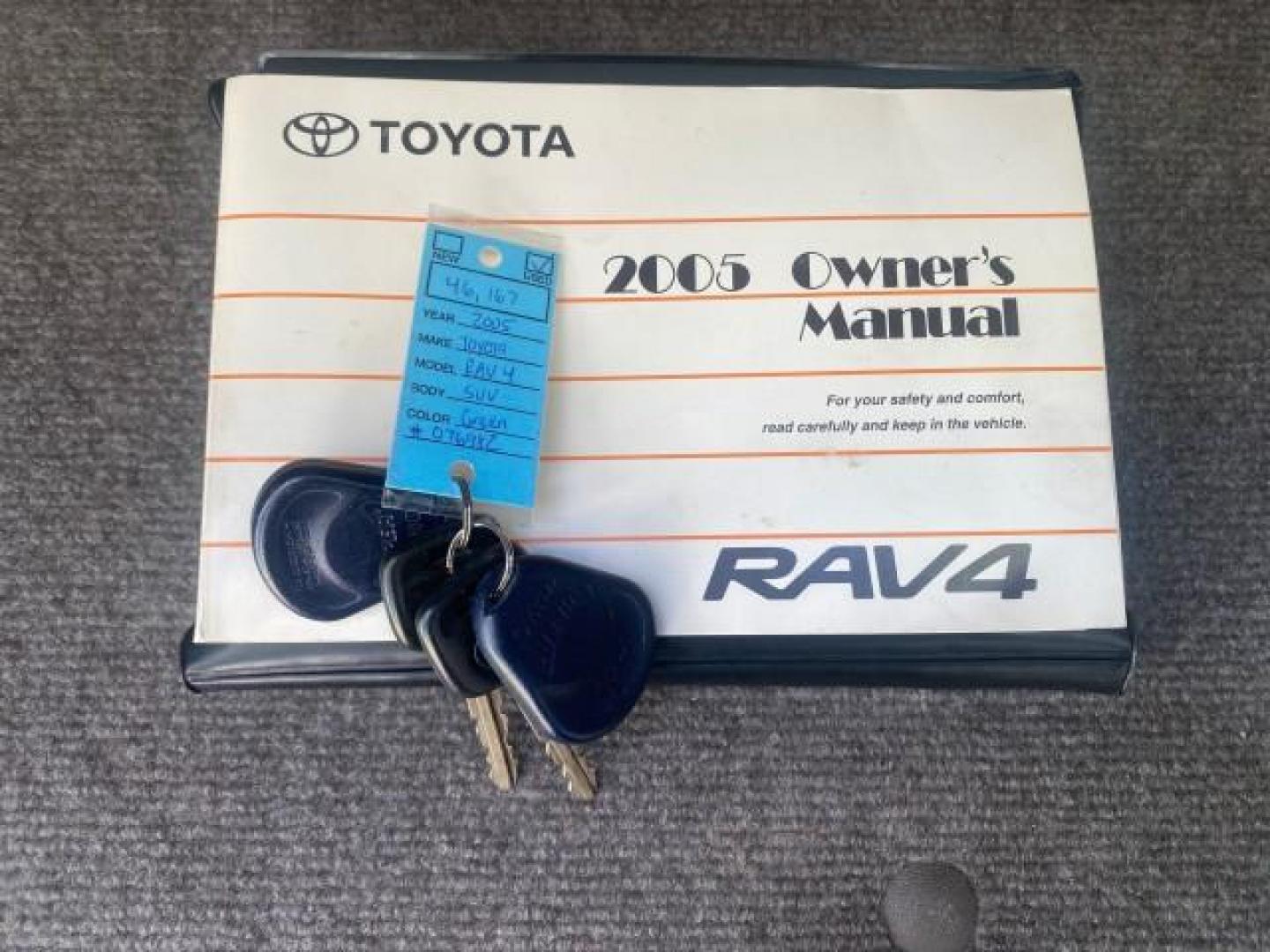 2005 Titanium Metallic /Taupe Toyota RAV4 LOW MILES 46,167 18 SERVICES (JTEGD20V650) with an 2.4L DOHC SFI 16-Valve VVT-i 4-Cyl Engine engine, Automatic transmission, located at 4701 North Dixie Hwy, Pompano Beach, FL, 33064, (954) 422-2889, 26.240938, -80.123474 - OUR WEBPAGE FLORIDACARS1.COM HAS OVER 100 PHOTOS AND FREE CARFAX LINK 2005 TOYOTA RAV4 VIN: JTEGD20V650076982 J T E G D 2 0 V 6 5 0 0 7 6 9 8 2 4 DOOR WAGON/SPORT UTILITY 2.4L I4 F DOHC 16V GASOLINE FRONT WHEEL DRIVE Features ABS Brakes Air Conditioning AM/FM Stereo Automatic Transmission Cassette P - Photo#23