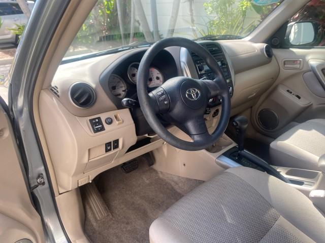 2005 Titanium Metallic /Taupe Toyota RAV4 LOW MILES 46,167 18 SERVICES (JTEGD20V650) with an 2.4L DOHC SFI 16-Valve VVT-i 4-Cyl Engine engine, Automatic transmission, located at 4701 North Dixie Hwy, Pompano Beach, FL, 33064, (954) 422-2889, 26.240938, -80.123474 - OUR WEBPAGE FLORIDACARS1.COM HAS OVER 100 PHOTOS AND FREE CARFAX LINK 2005 TOYOTA RAV4 VIN: JTEGD20V650076982 J T E G D 2 0 V 6 5 0 0 7 6 9 8 2 4 DOOR WAGON/SPORT UTILITY 2.4L I4 F DOHC 16V GASOLINE FRONT WHEEL DRIVE Features ABS Brakes Air Conditioning AM/FM Stereo Automatic Transmission Cassette P - Photo#38