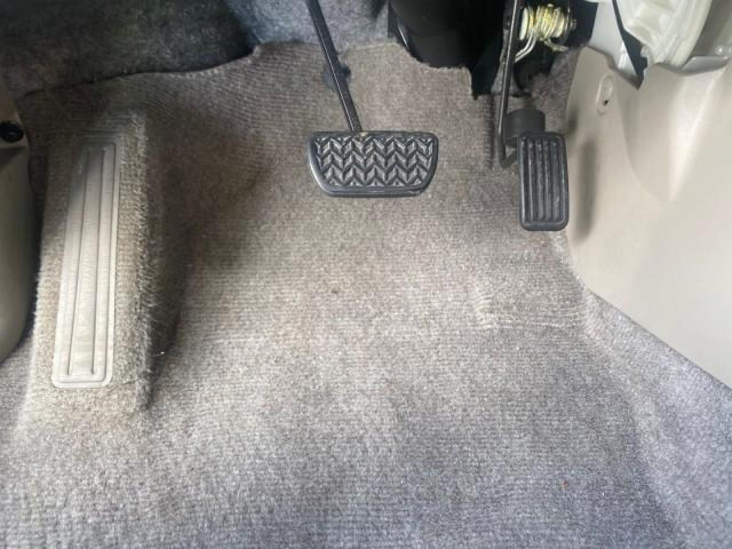 2005 Titanium Metallic /Taupe Toyota RAV4 LOW MILES 46,167 18 SERVICES (JTEGD20V650) with an 2.4L DOHC SFI 16-Valve VVT-i 4-Cyl Engine engine, Automatic transmission, located at 4701 North Dixie Hwy, Pompano Beach, FL, 33064, (954) 422-2889, 26.240938, -80.123474 - OUR WEBPAGE FLORIDACARS1.COM HAS OVER 100 PHOTOS AND FREE CARFAX LINK 2005 TOYOTA RAV4 VIN: JTEGD20V650076982 J T E G D 2 0 V 6 5 0 0 7 6 9 8 2 4 DOOR WAGON/SPORT UTILITY 2.4L I4 F DOHC 16V GASOLINE FRONT WHEEL DRIVE Features ABS Brakes Air Conditioning AM/FM Stereo Automatic Transmission Cassette P - Photo#44