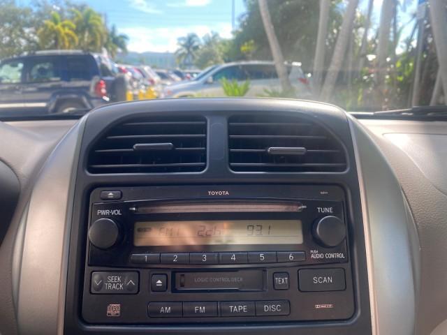 2005 Titanium Metallic /Taupe Toyota RAV4 LOW MILES 46,167 18 SERVICES (JTEGD20V650) with an 2.4L DOHC SFI 16-Valve VVT-i 4-Cyl Engine engine, Automatic transmission, located at 4701 North Dixie Hwy, Pompano Beach, FL, 33064, (954) 422-2889, 26.240938, -80.123474 - OUR WEBPAGE FLORIDACARS1.COM HAS OVER 100 PHOTOS AND FREE CARFAX LINK 2005 TOYOTA RAV4 VIN: JTEGD20V650076982 J T E G D 2 0 V 6 5 0 0 7 6 9 8 2 4 DOOR WAGON/SPORT UTILITY 2.4L I4 F DOHC 16V GASOLINE FRONT WHEEL DRIVE Features ABS Brakes Air Conditioning AM/FM Stereo Automatic Transmission Cassette P - Photo#47